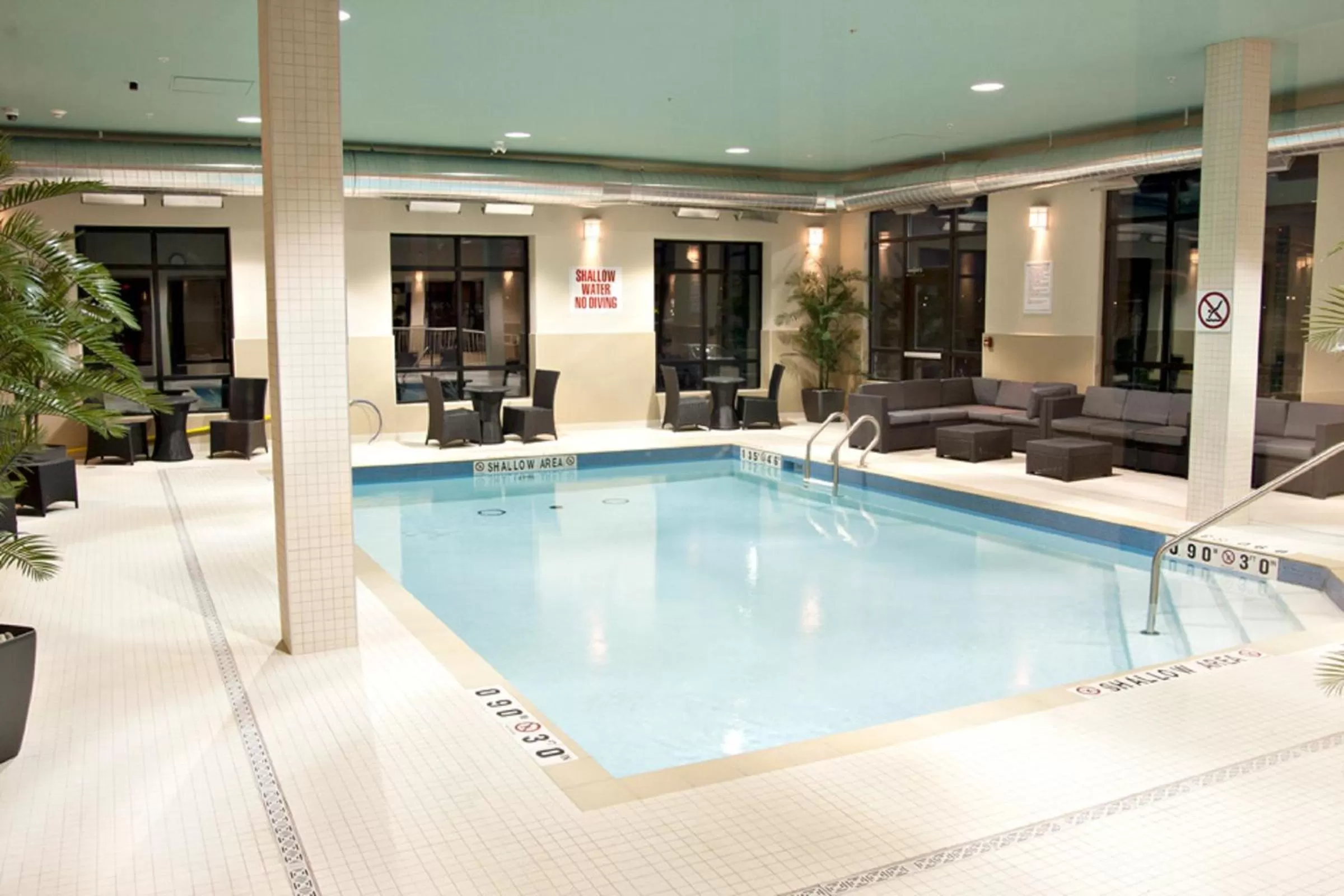 Swimming pool in Holiday Inn Express Pembroke by IHG
