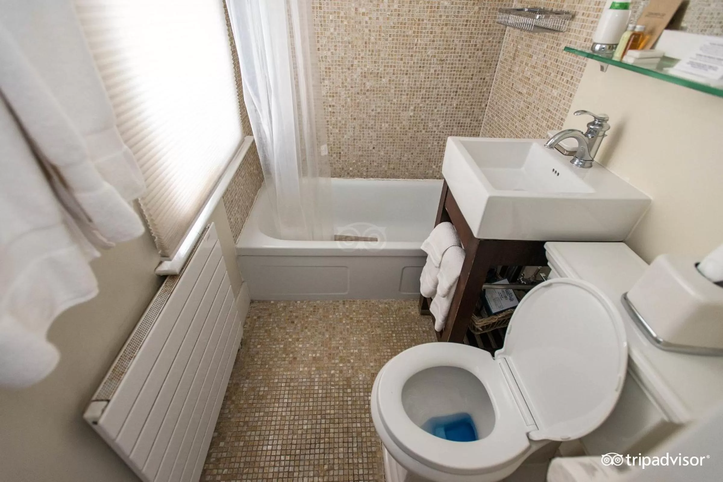 Bathroom in Incentra Village Hotel