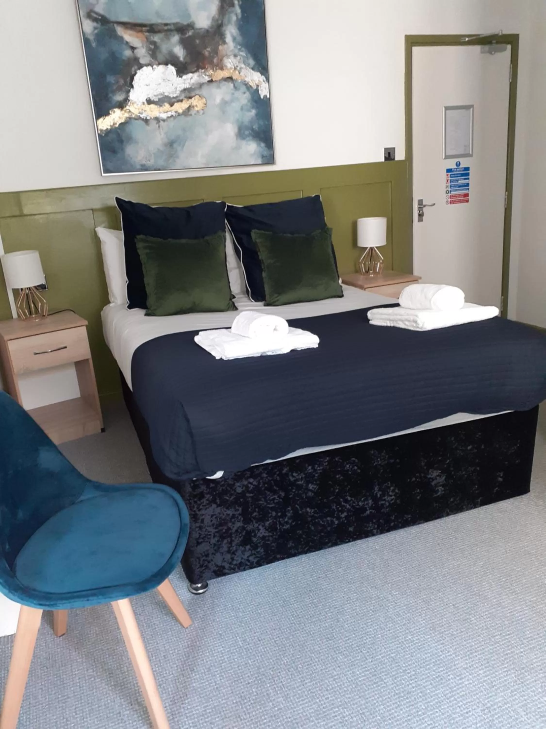 Bed in The Angharad Hotel and Restaurant