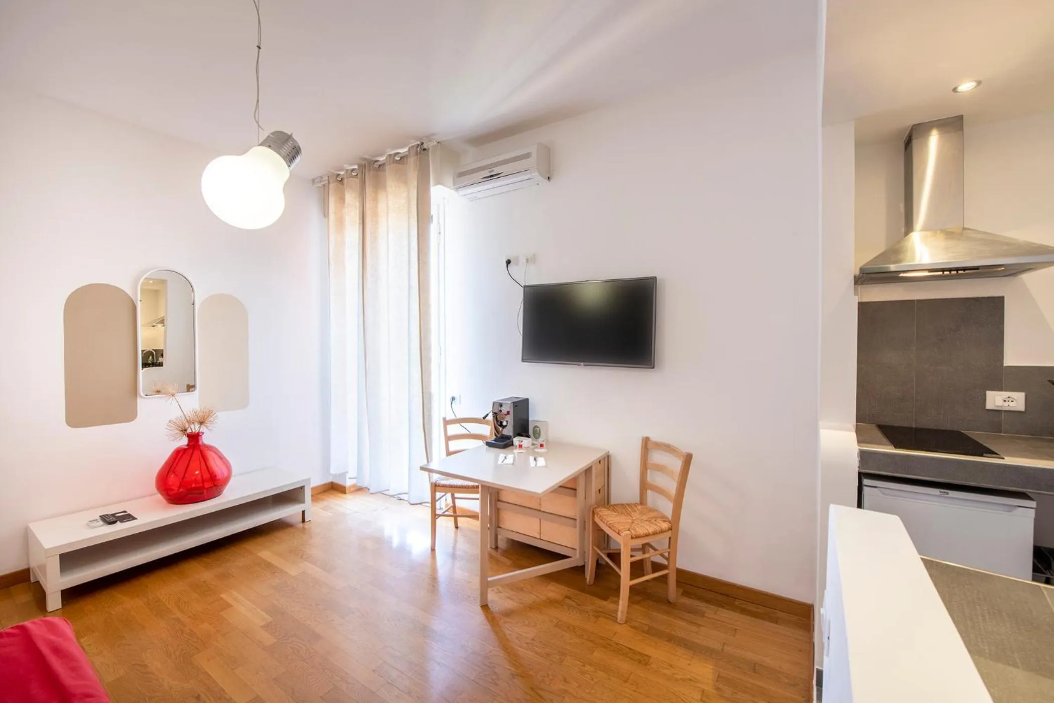 TV and multimedia in Hotel San Michele