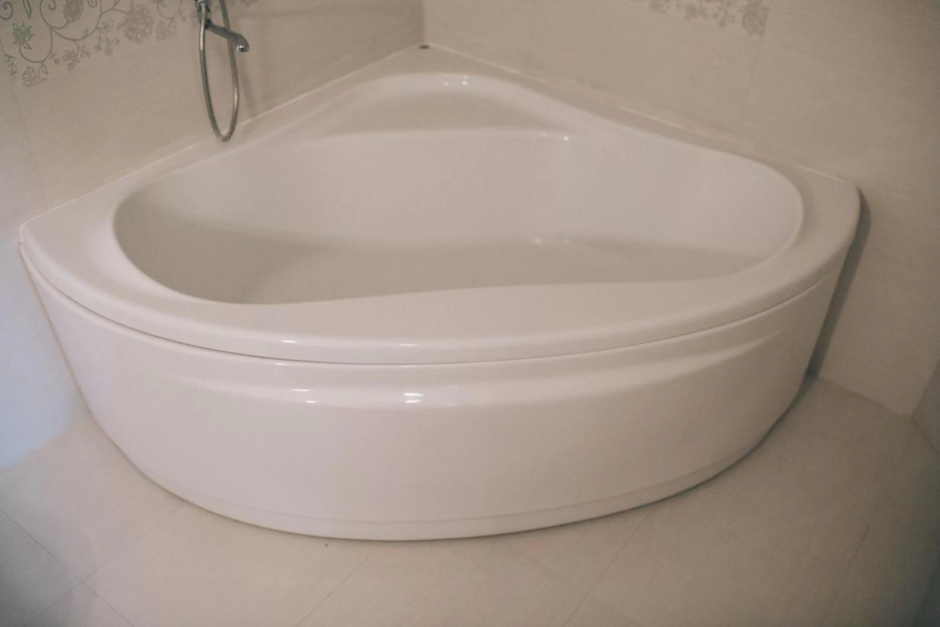 Property building in Fermerska Hata