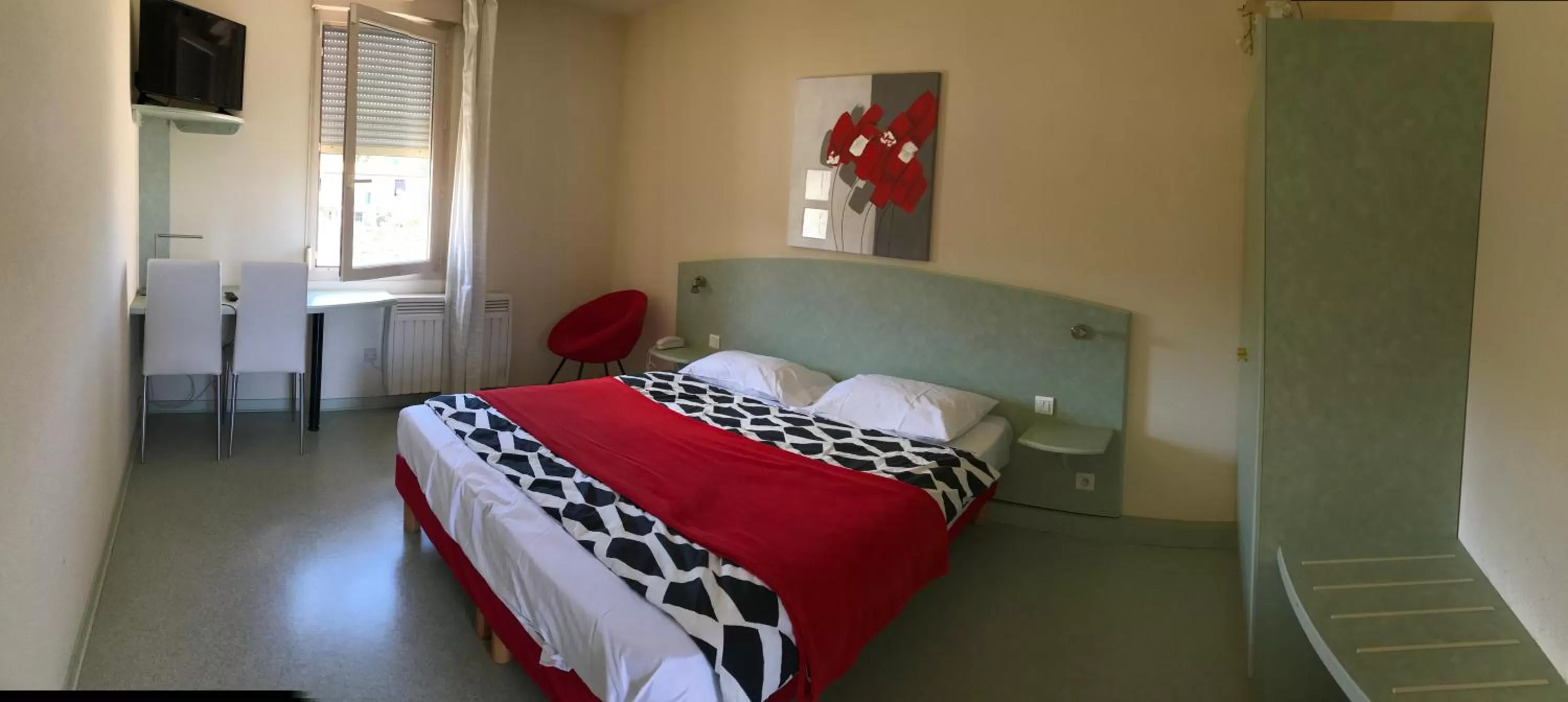 Bedroom in Abel Hôtel