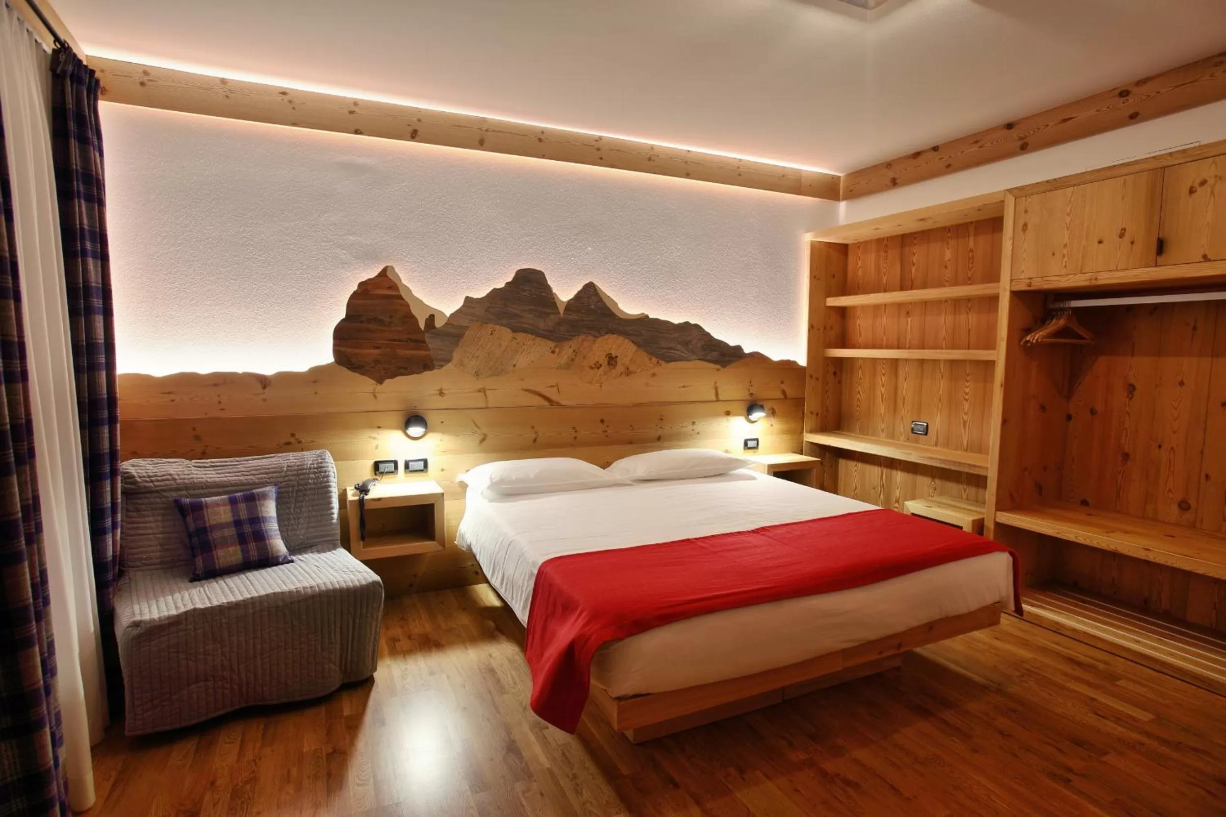 Bedroom, Bed in Hotel Des Alpes