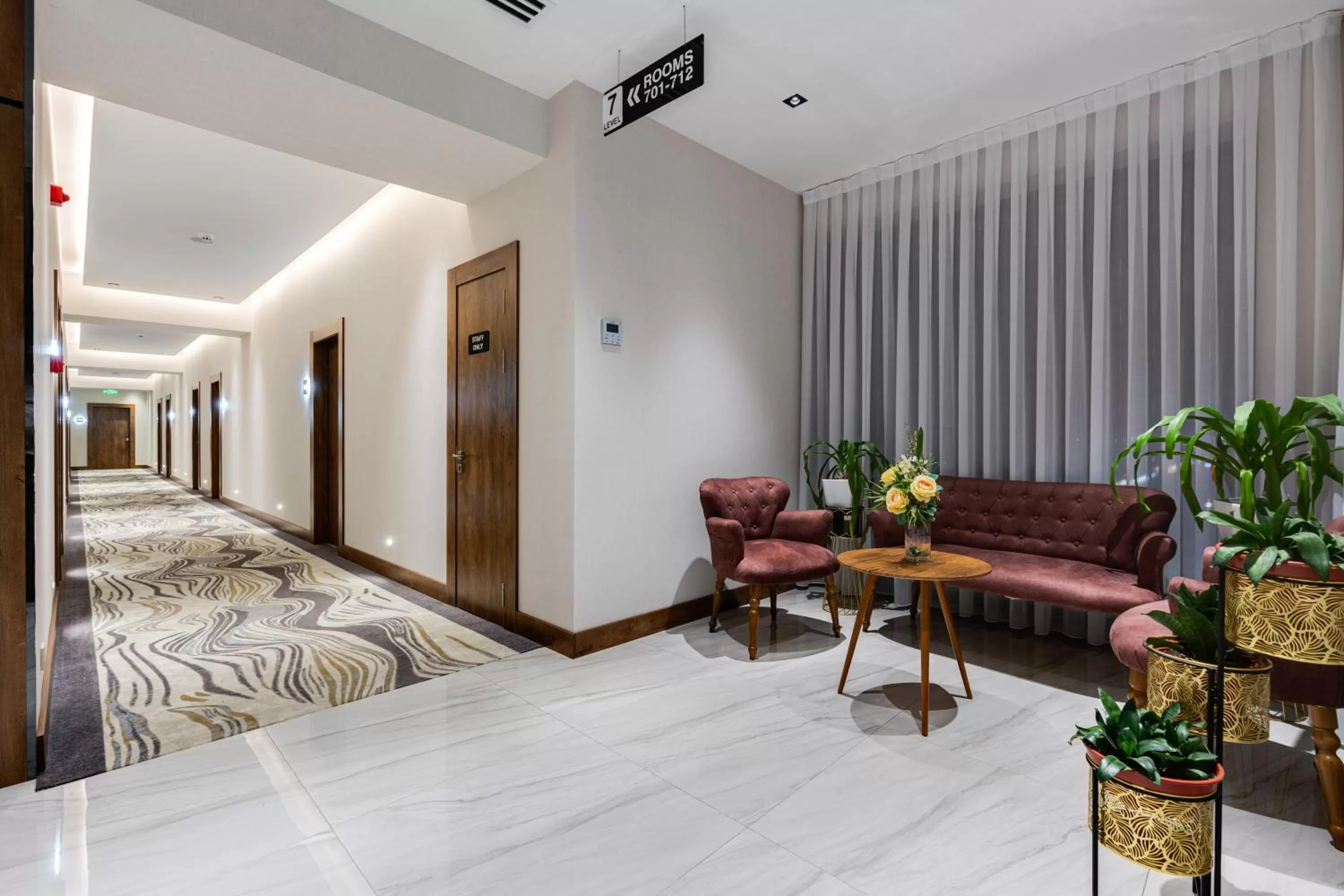 Area and facilities, Bed in Shamsan Airport Hotel