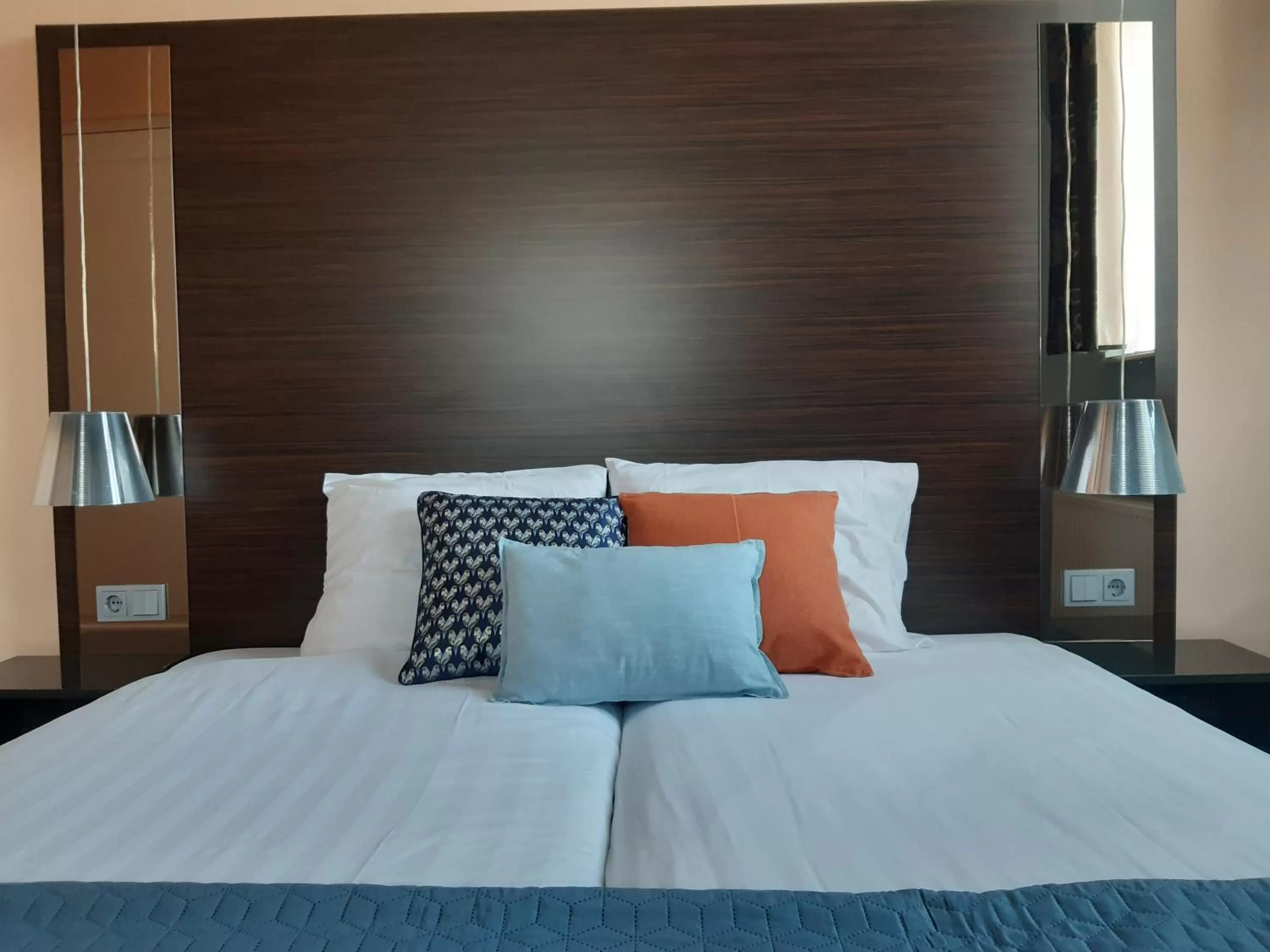 Decorative detail, Bed in Hotel De Villa