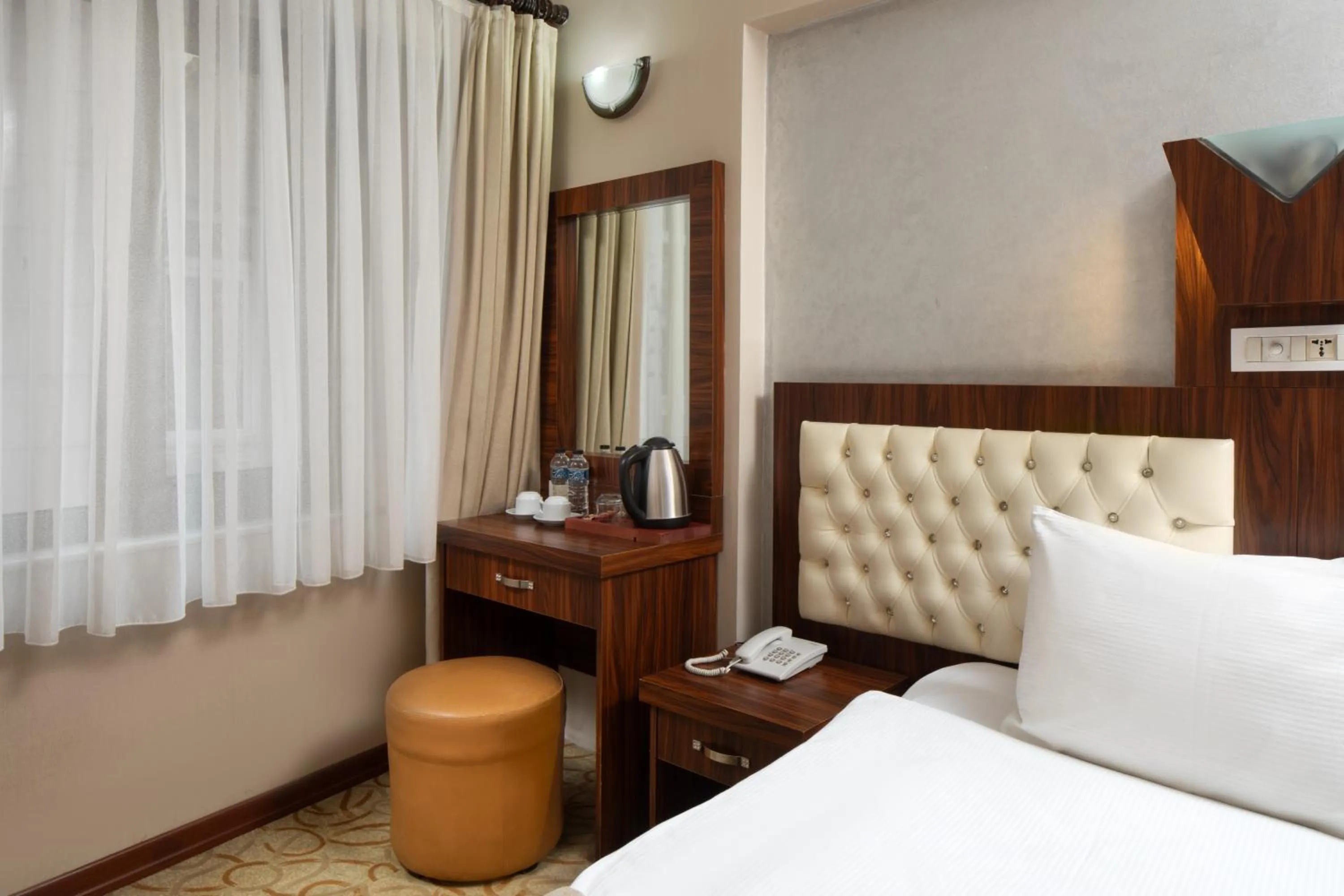 Bed in Elan Hotel Istanbul Pera