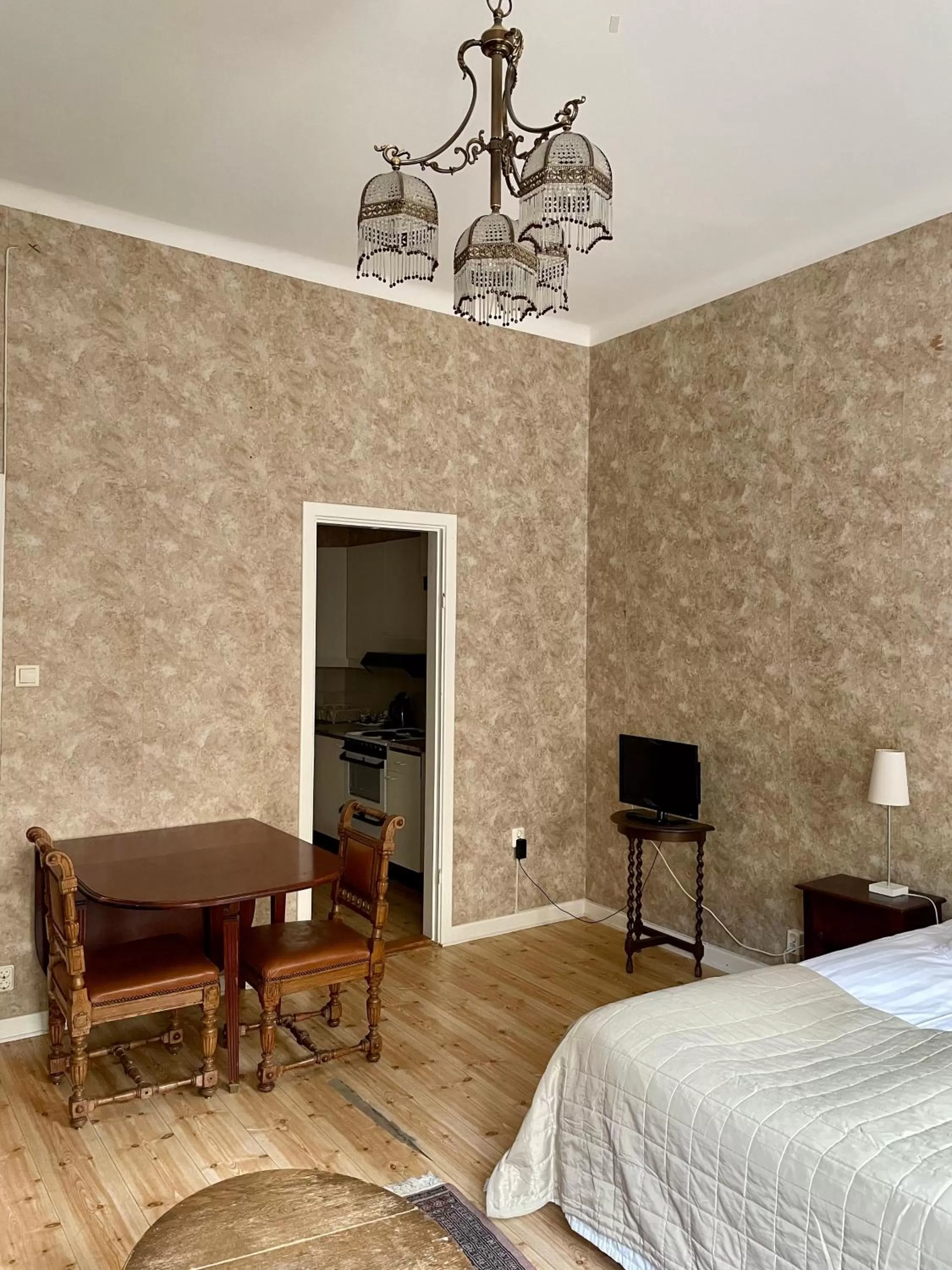 TV and multimedia, Bed in Börsen Annex