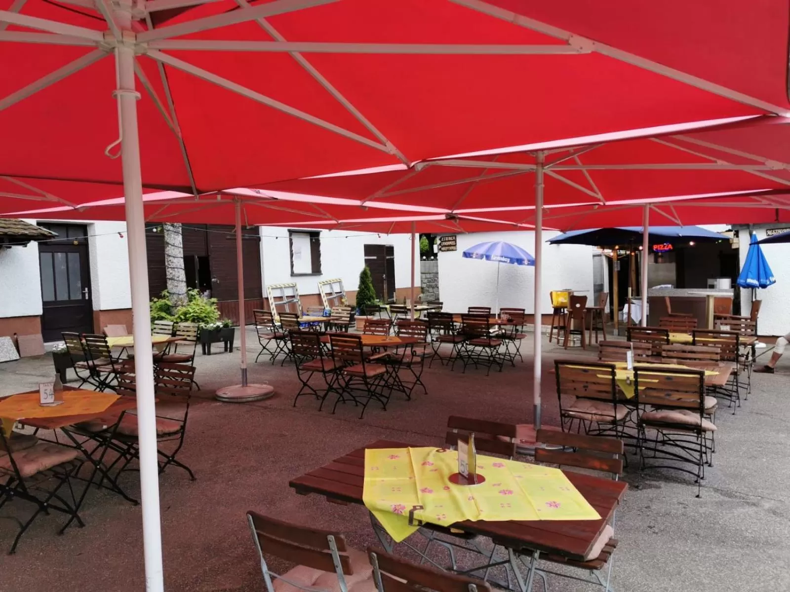 Restaurant/places to eat in Alemannenhof Hotel Engel