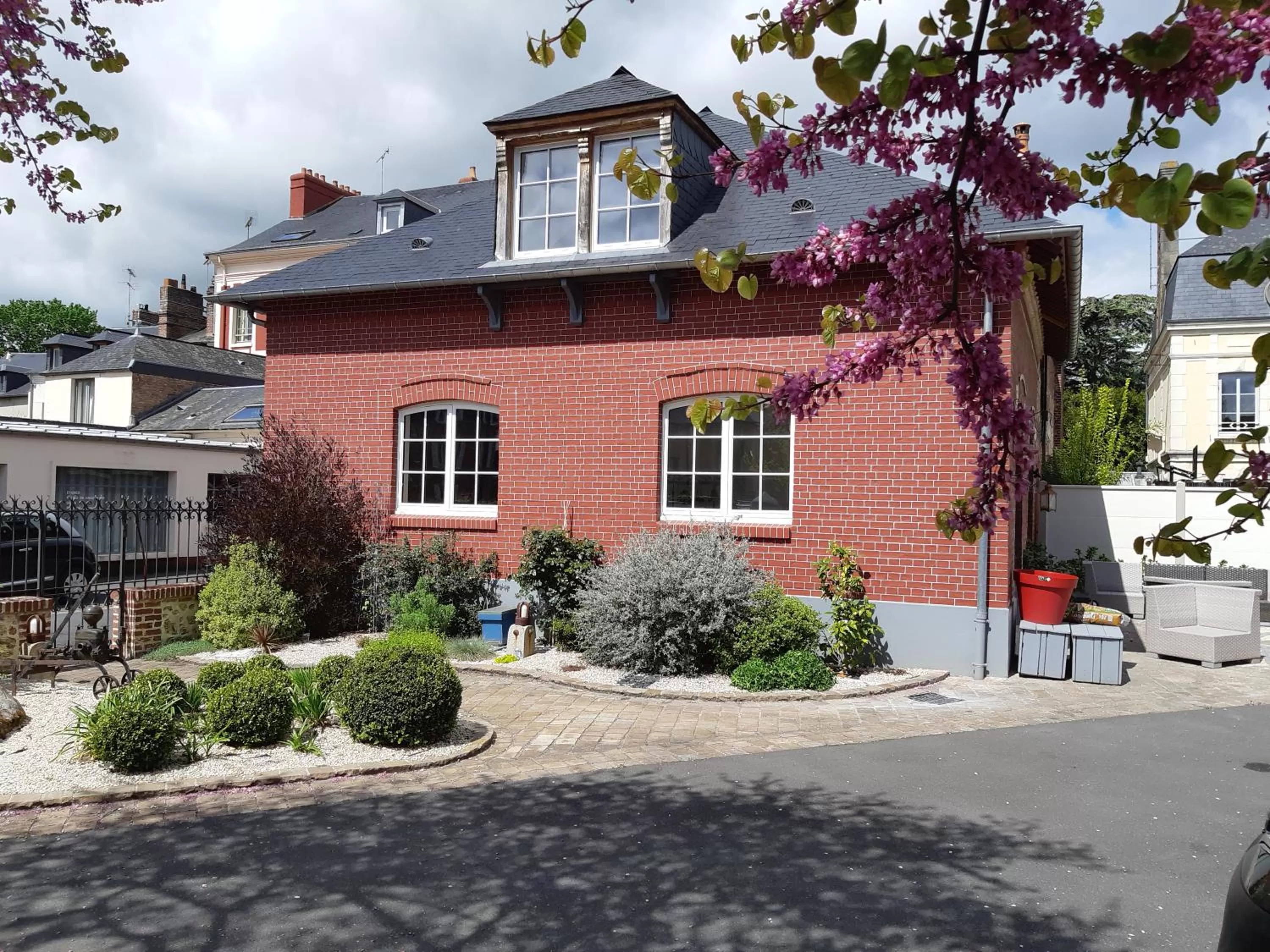 Off site in Hotel et Spa Le Lion d'Or