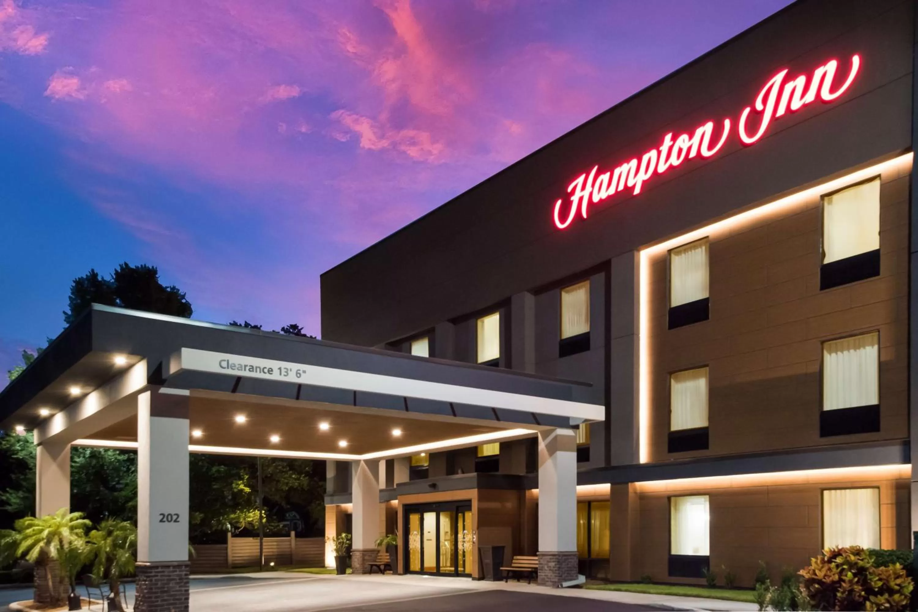 Property building in Hampton Inn Winter Haven