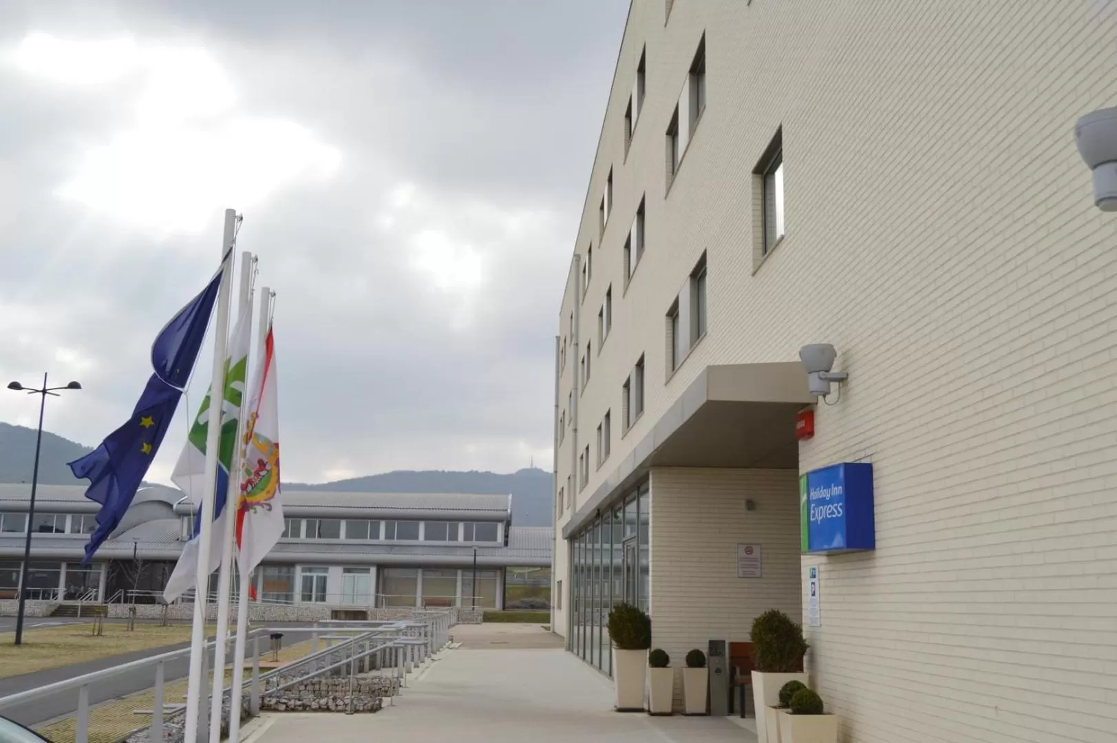 Facade/entrance in Holiday Inn Express Vitoria by IHG