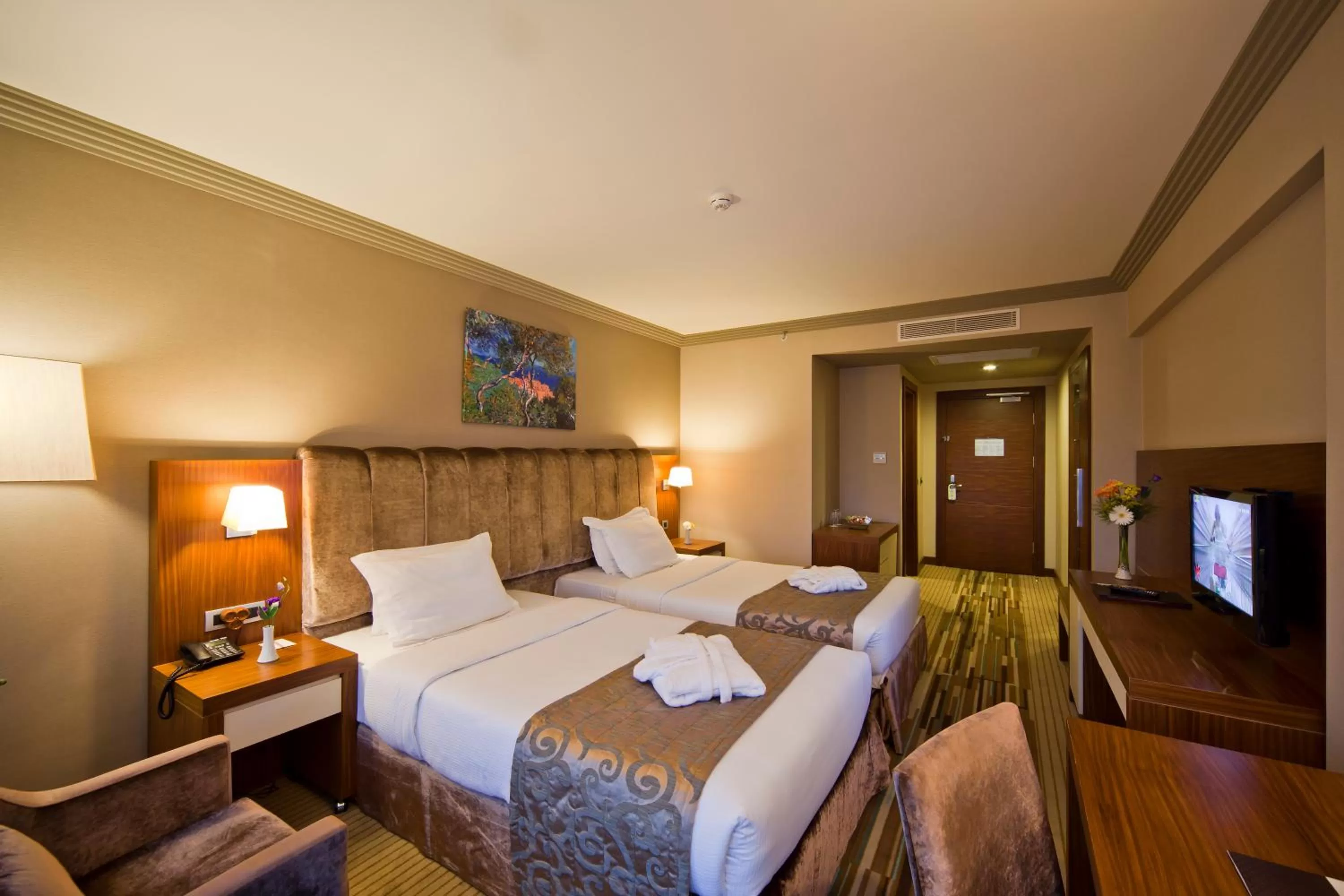 Bathroom, Bed in Volley Hotel Istanbul