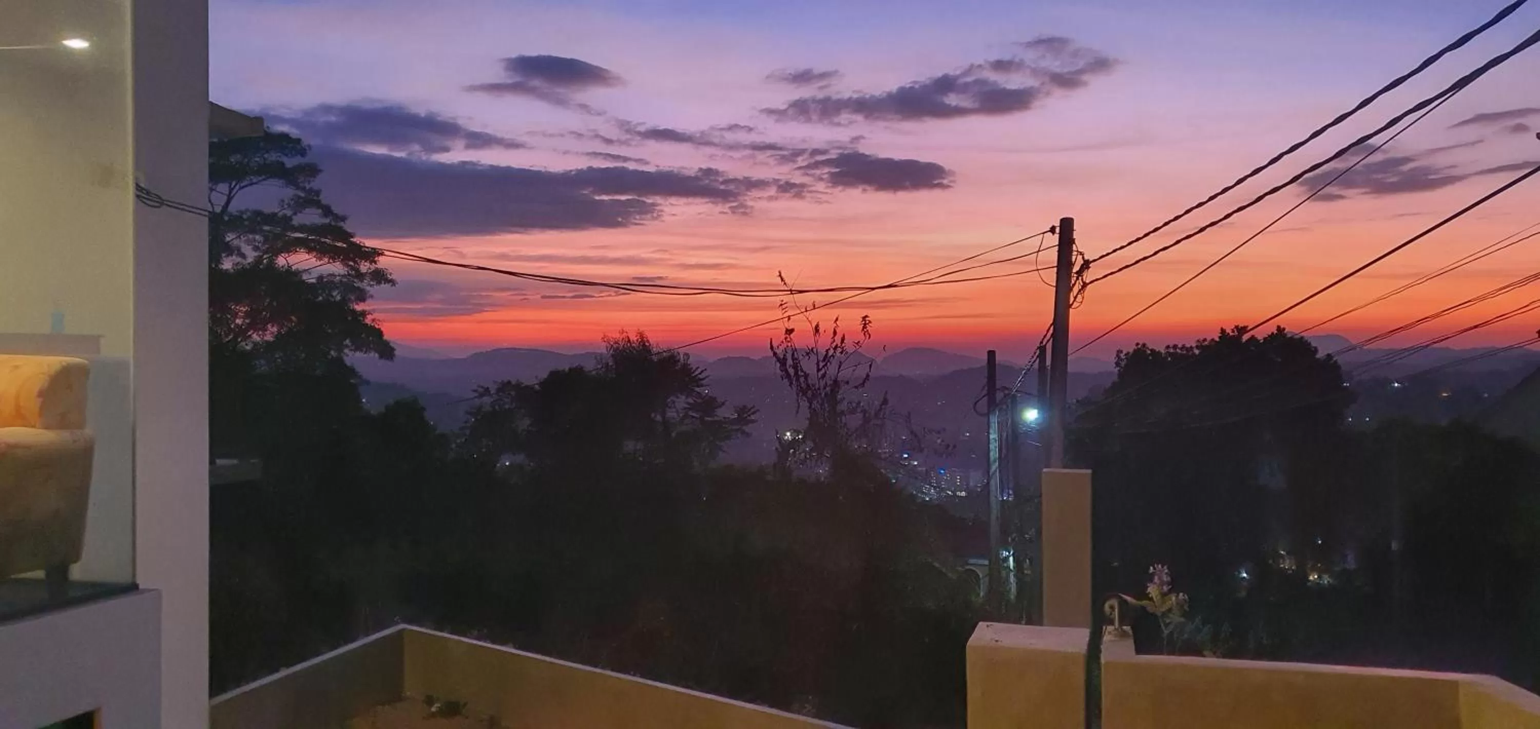 Hotel Kandyan View ''Free pickup from Kandy city''