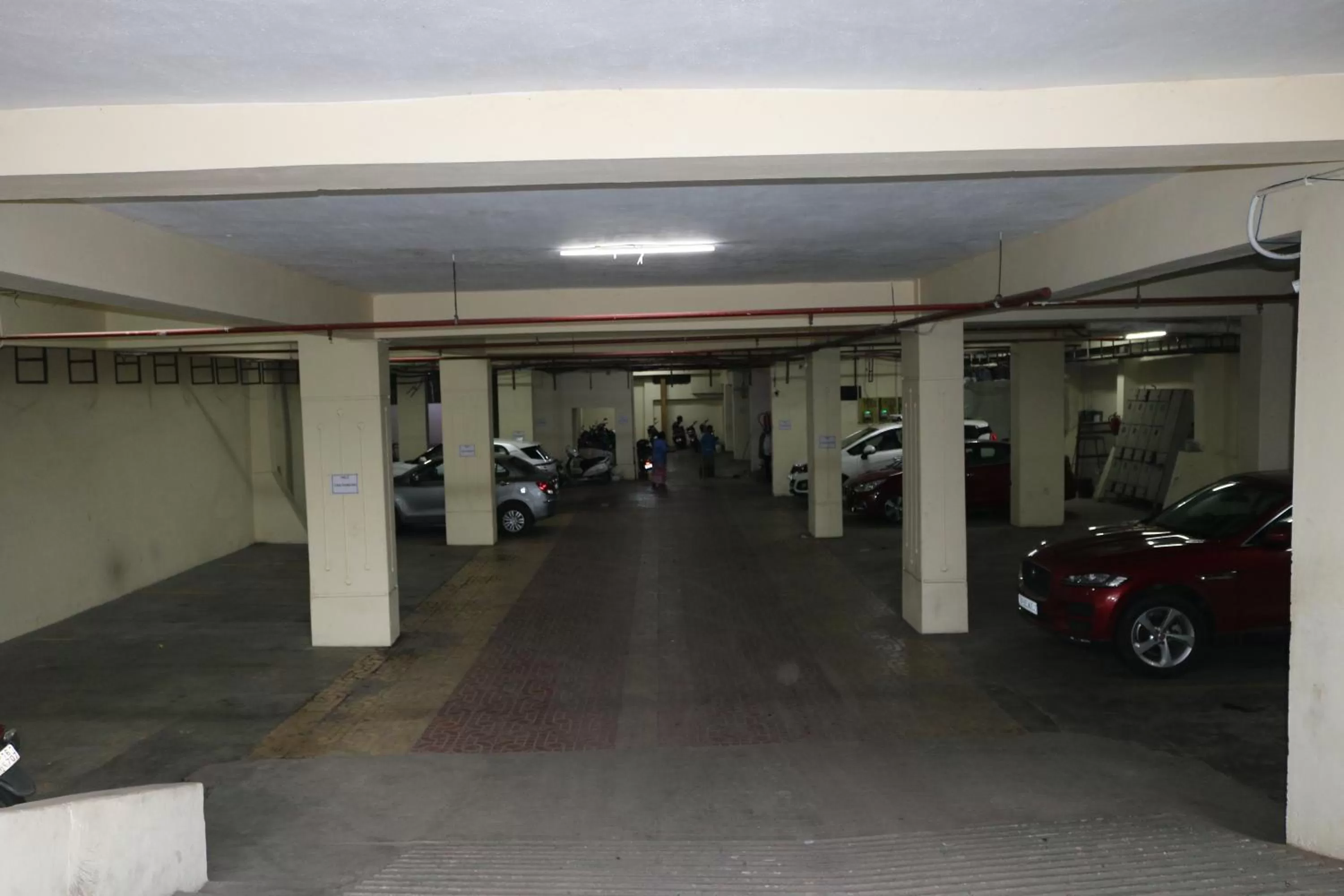 Parking in Hotel SK Riverfront