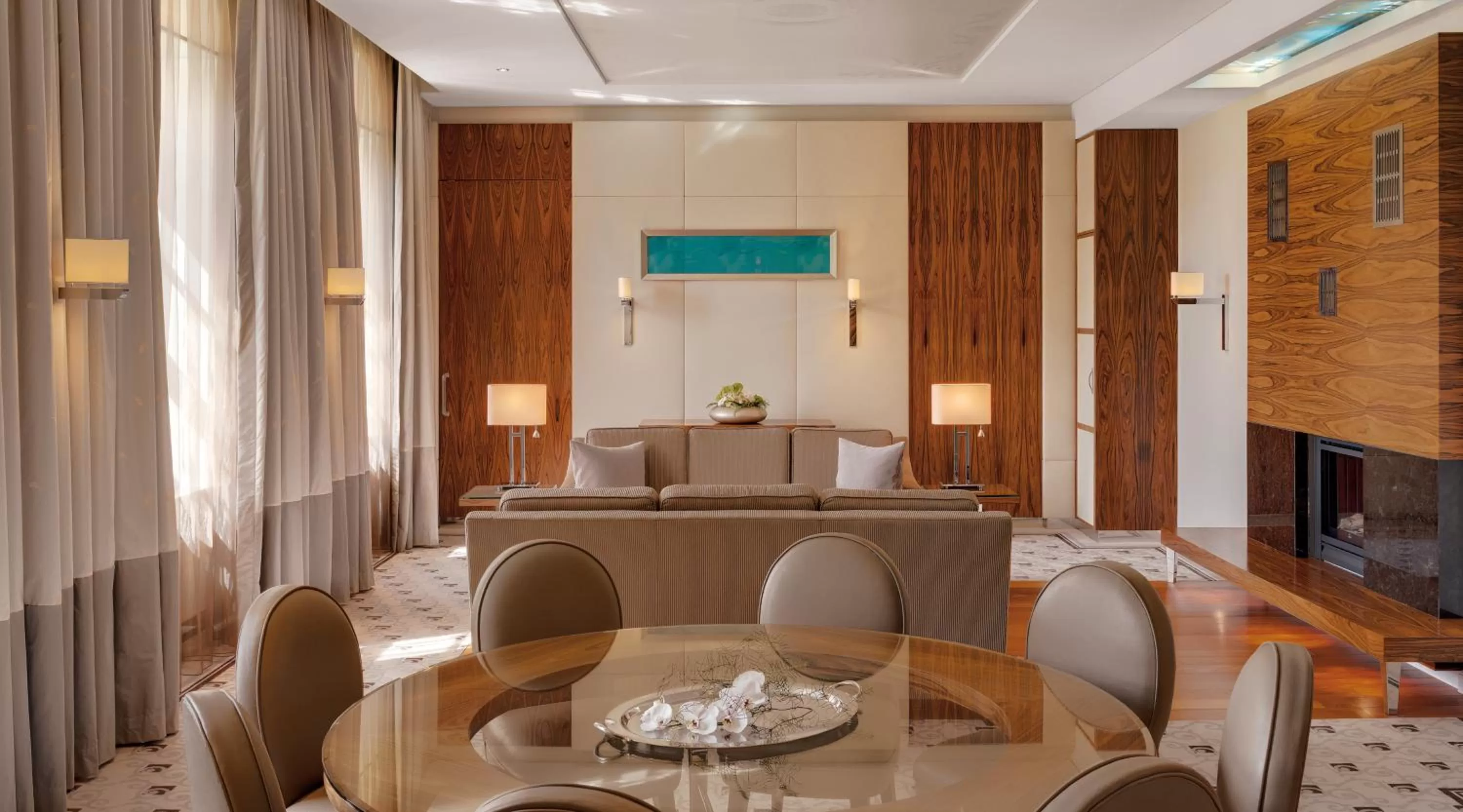 Living room in Bilderberg Bellevue Hotel Dresden