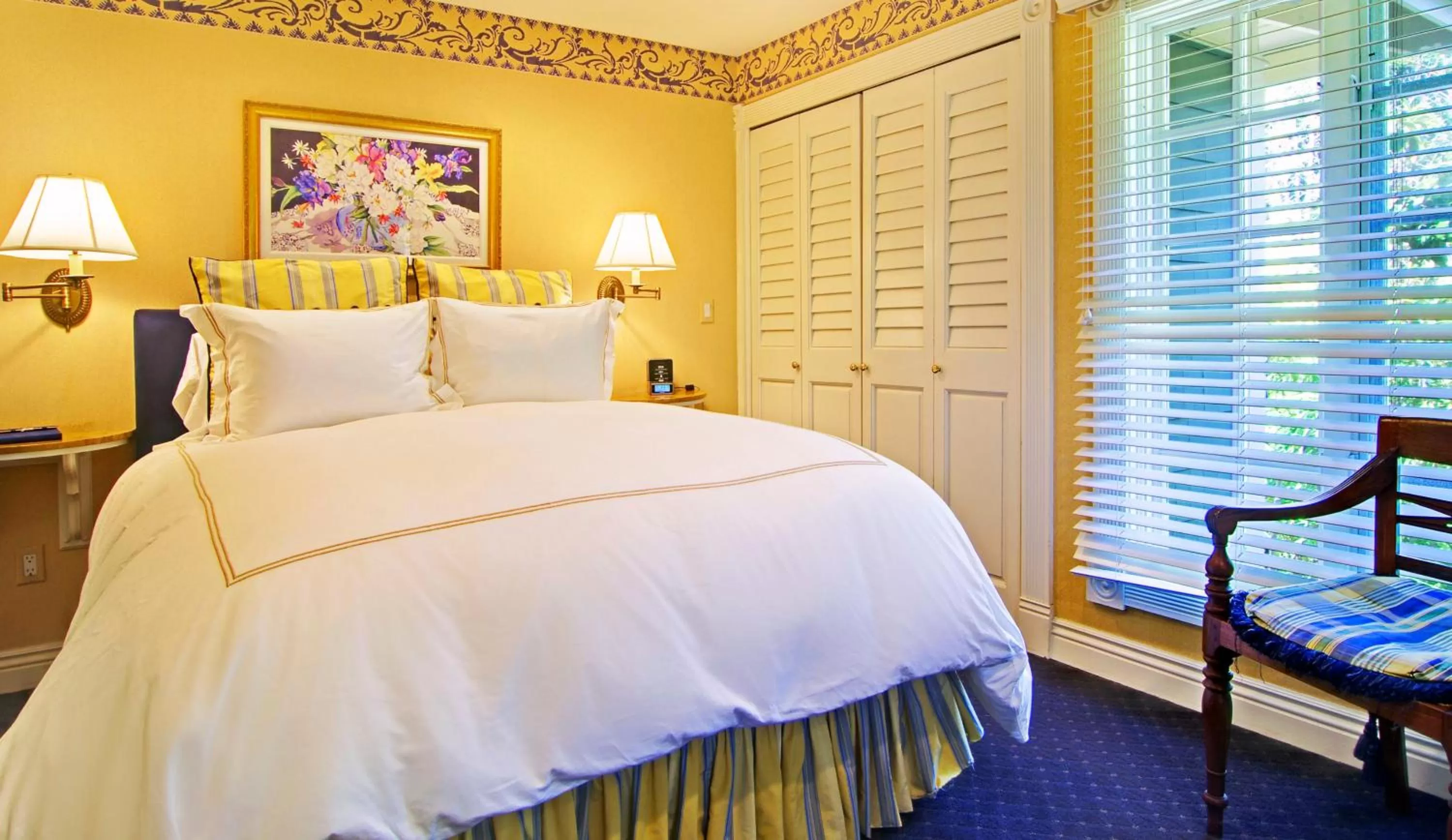 Bed in Inn at Depot Hill