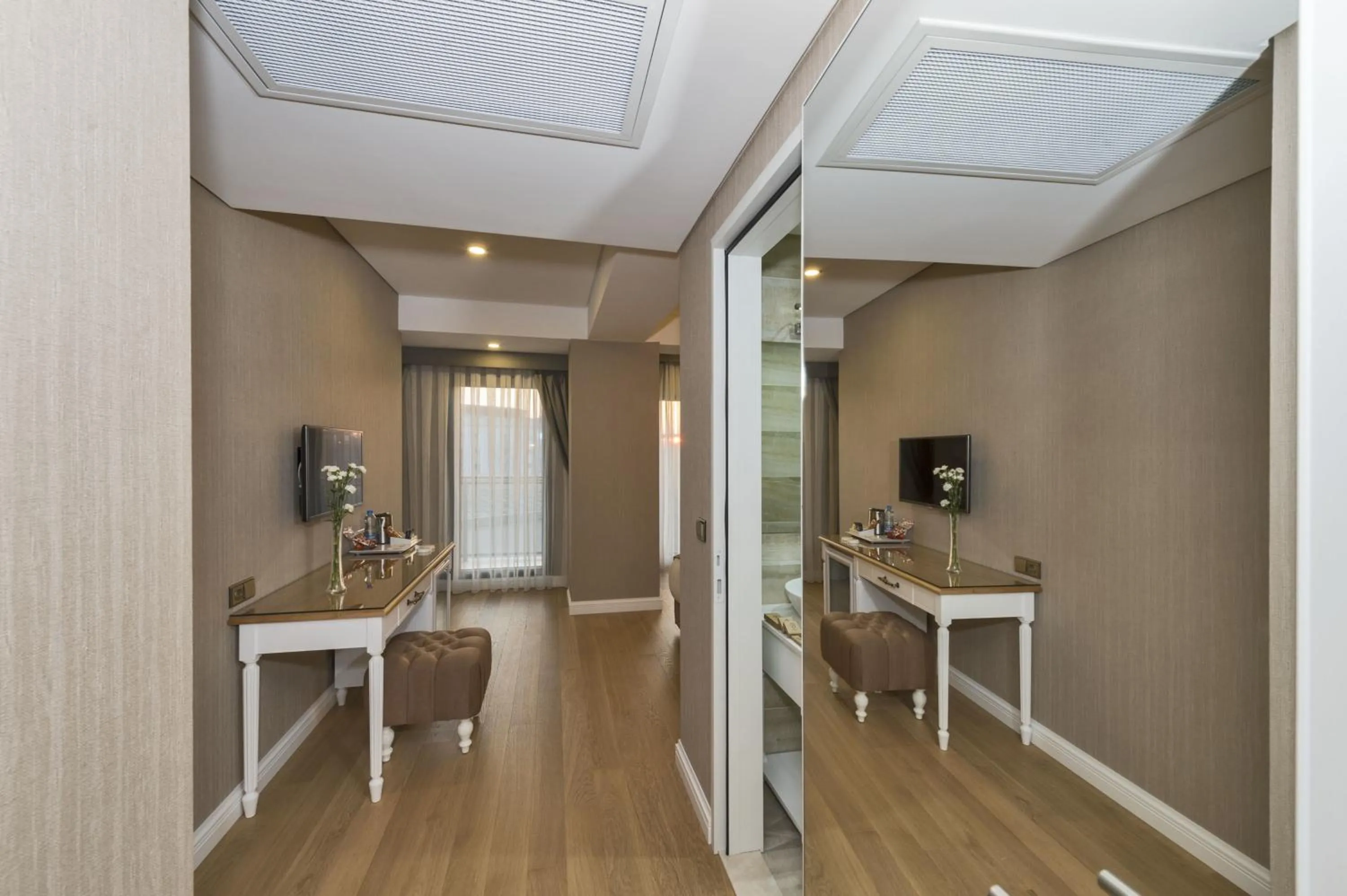 Decorative detail in Hanna Hotel