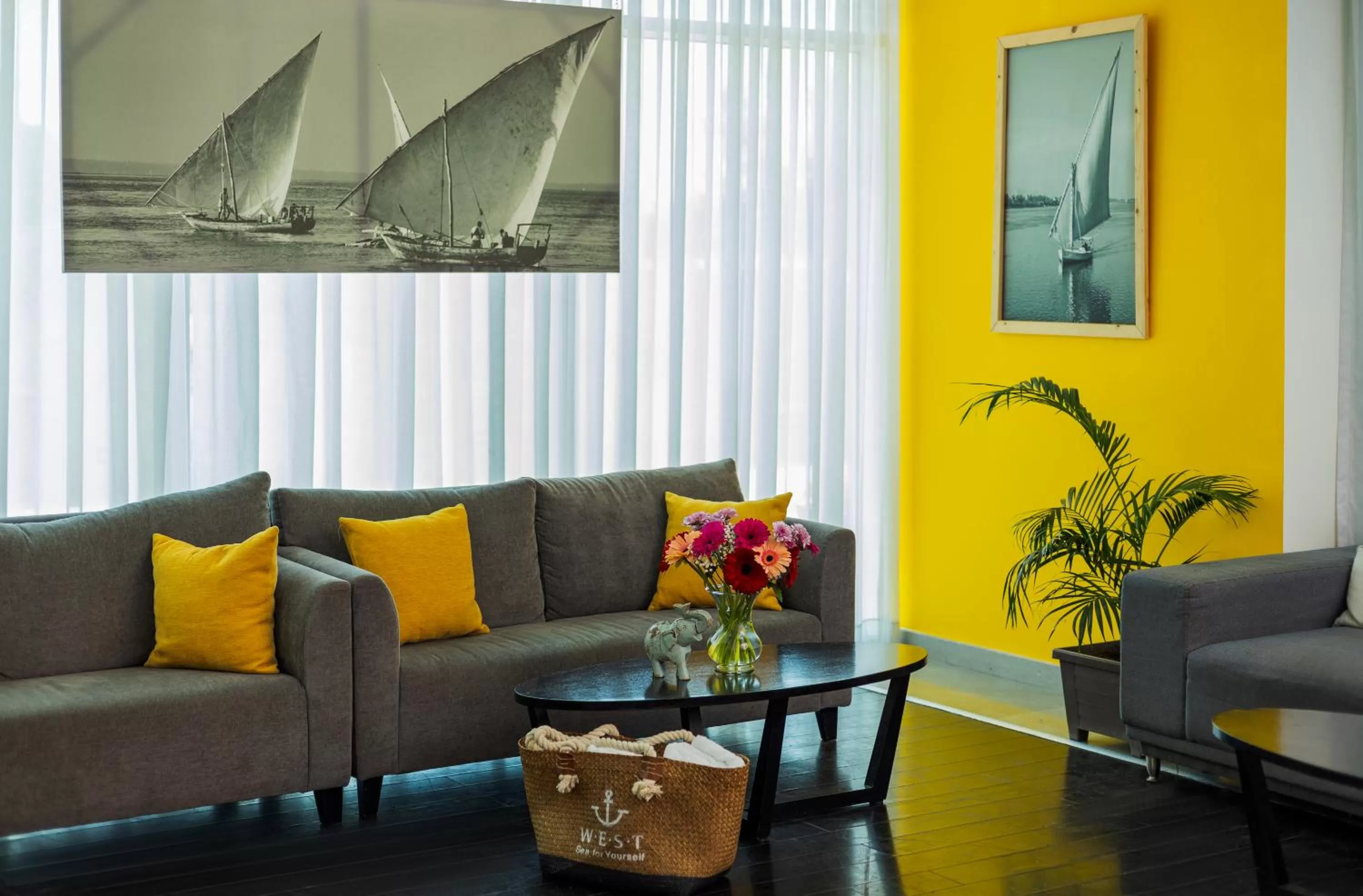 Seating area in West All Suites Hotel Ashdod