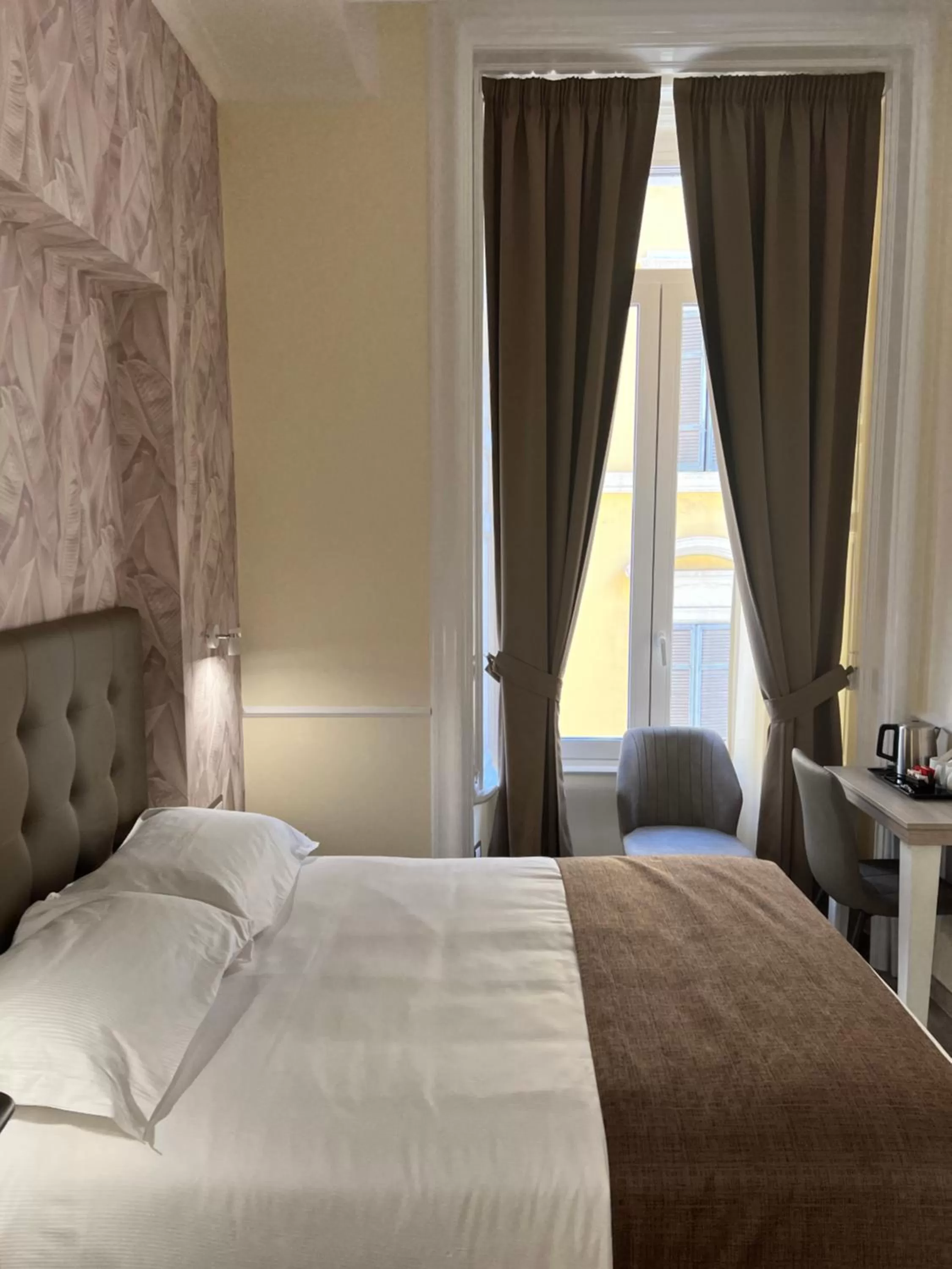 Bed in Hotel Le Petit