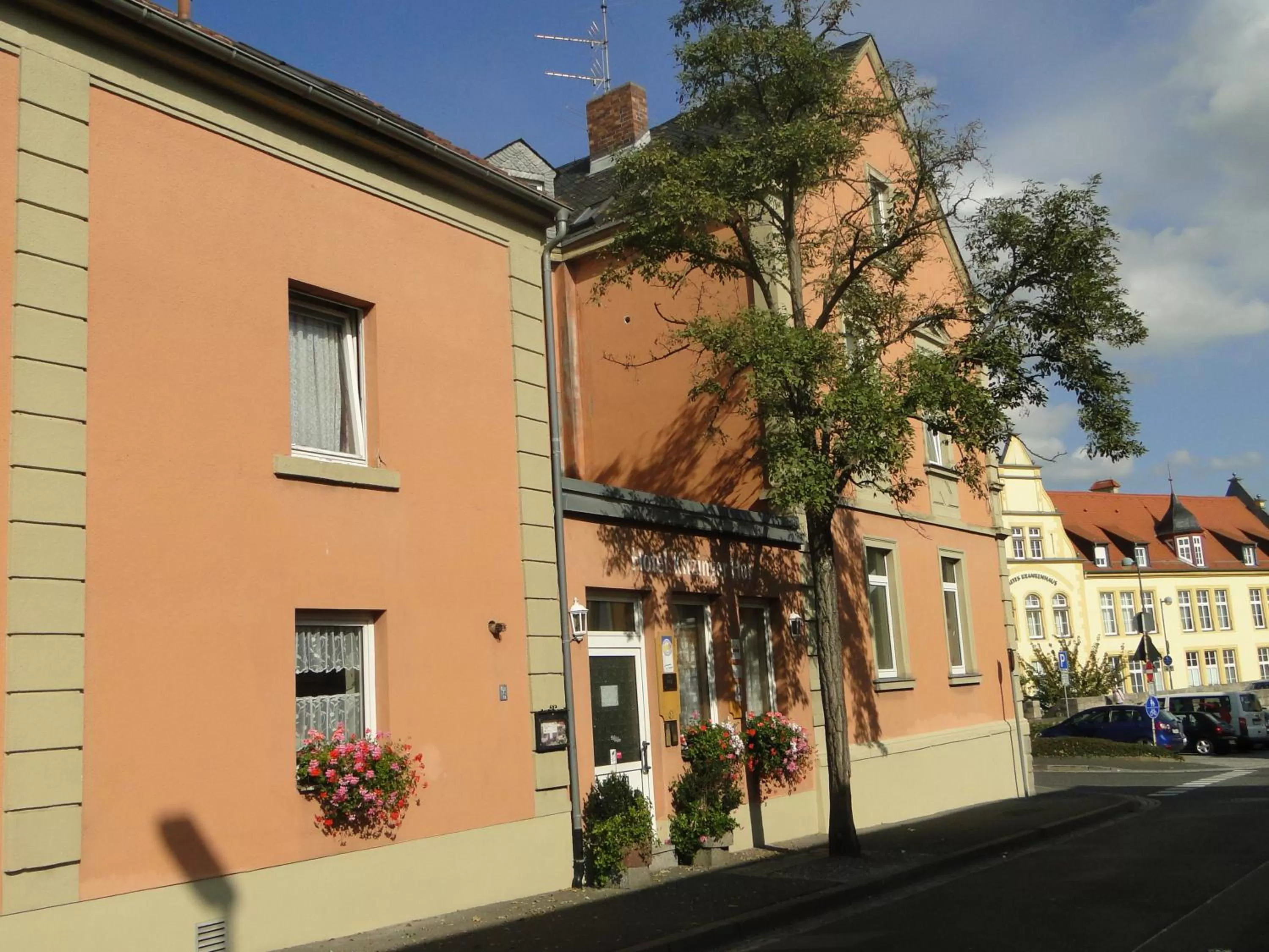 Property building in Hotel Kitzinger Hof an der B8