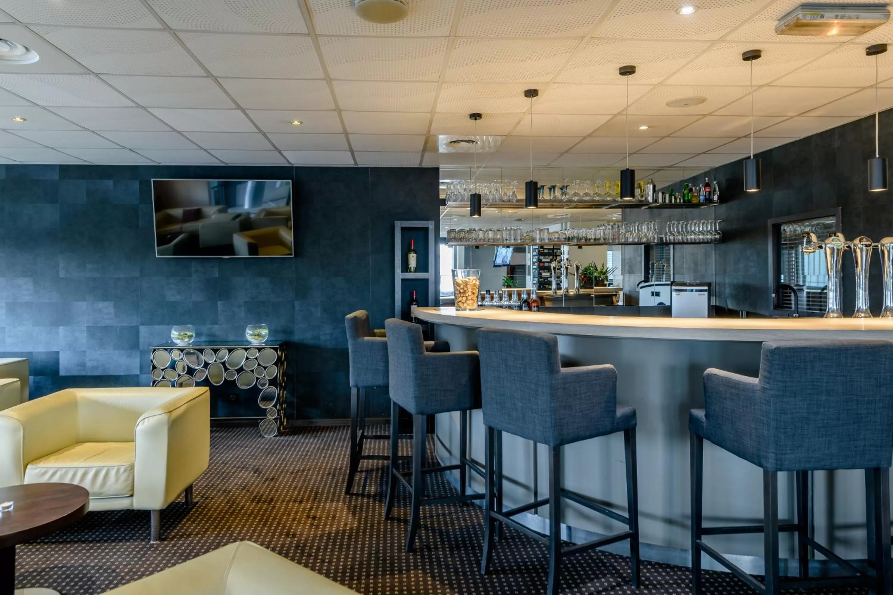 Lounge or bar in Comfort Aparthotel Bordeaux Begles Arena