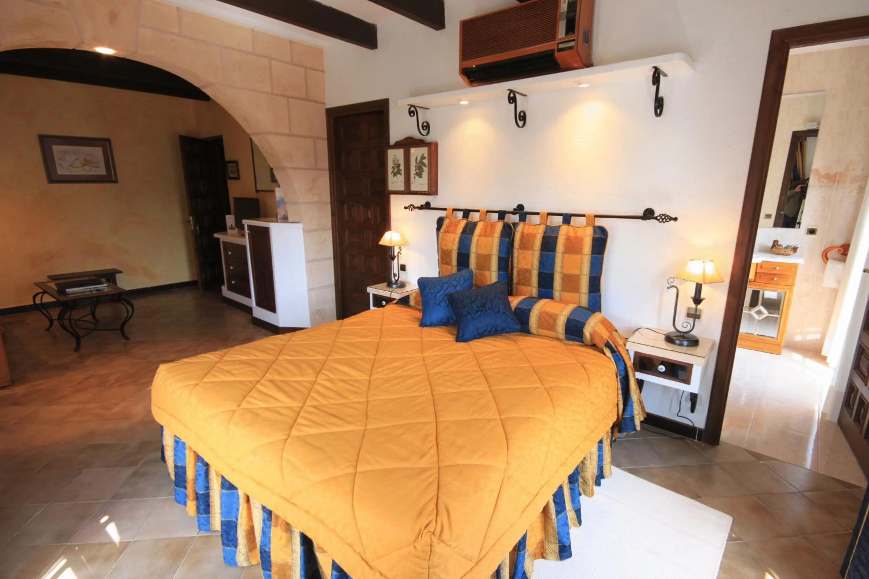 Photo of the whole room, Bed in Petit Hotel Ses Rotges - Only Adults