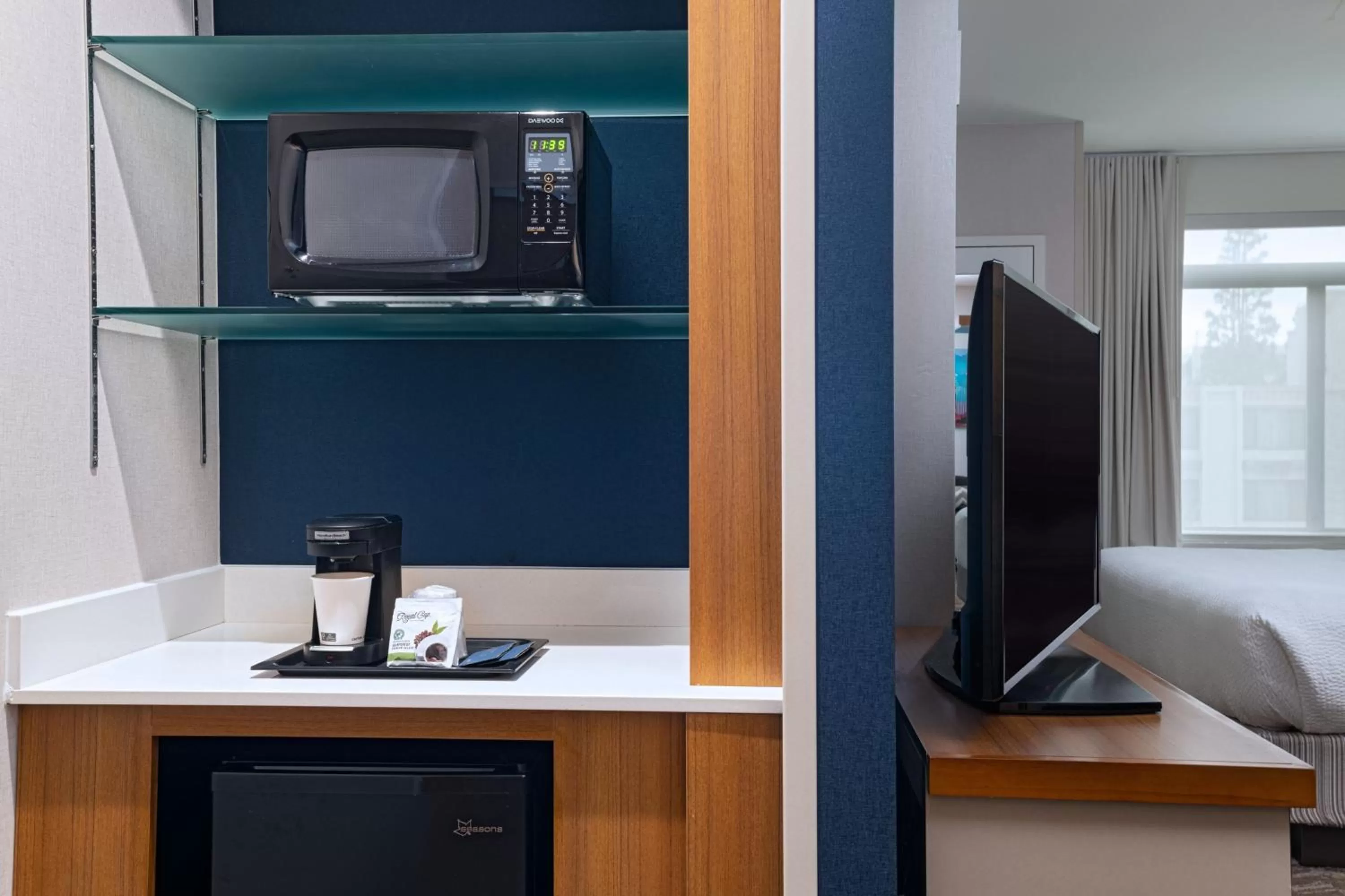 Photo of the whole room in Springhill Suites by Marriott Anaheim Maingate