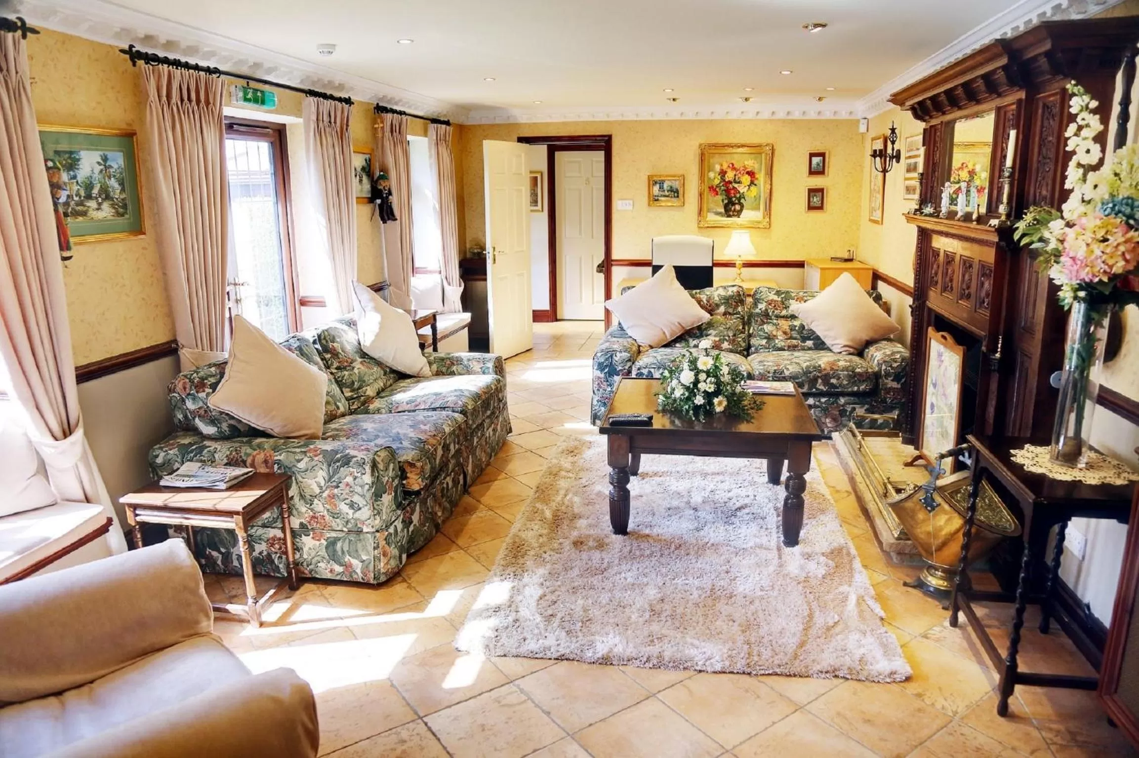 TV and multimedia in The Stanwick Hotel