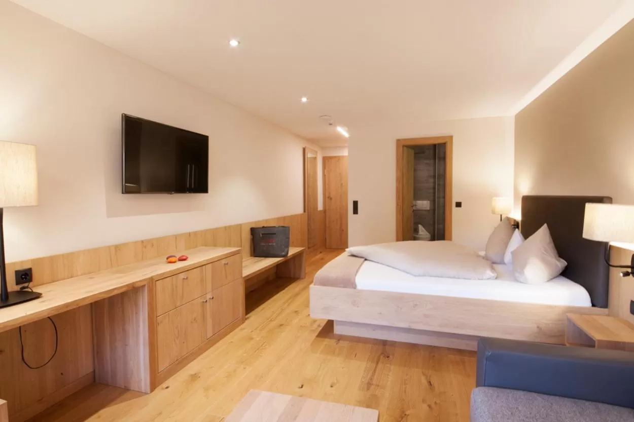 Photo of the whole room, Bed in Relax & Vitalhotel Adler