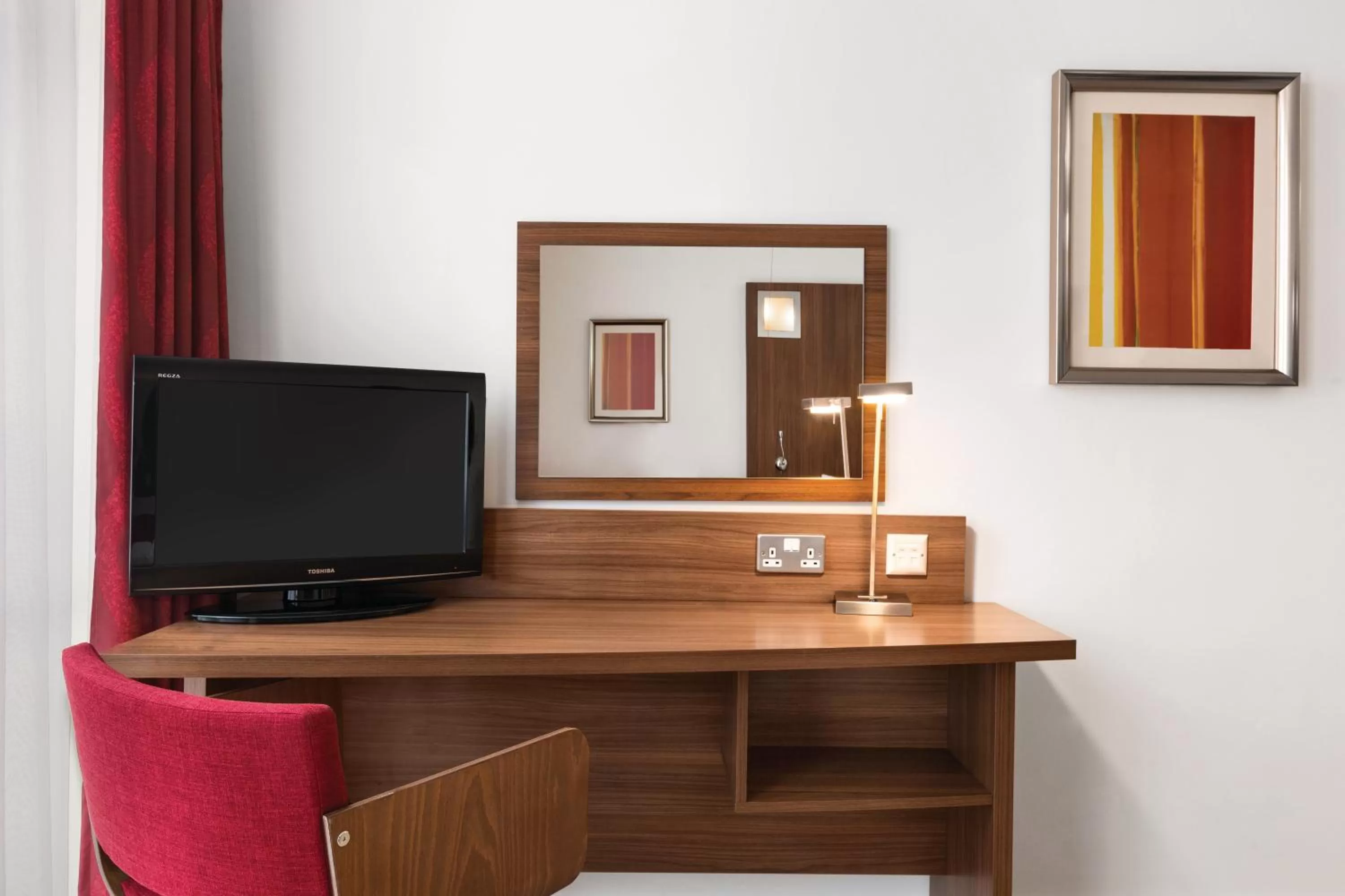 TV and multimedia in Ramada Encore Leicester City Centre