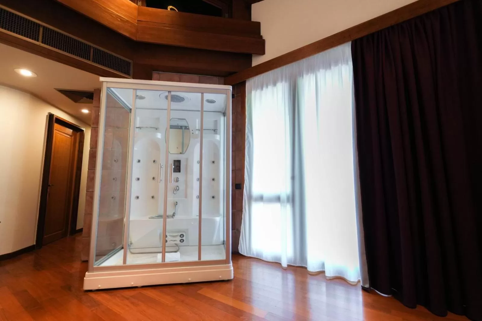 TV/Entertainment Center in paradise suite