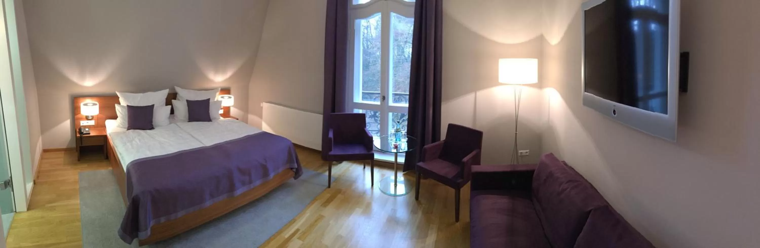 Photo of the whole room, Bed in Hotel Schloss Rabenstein
