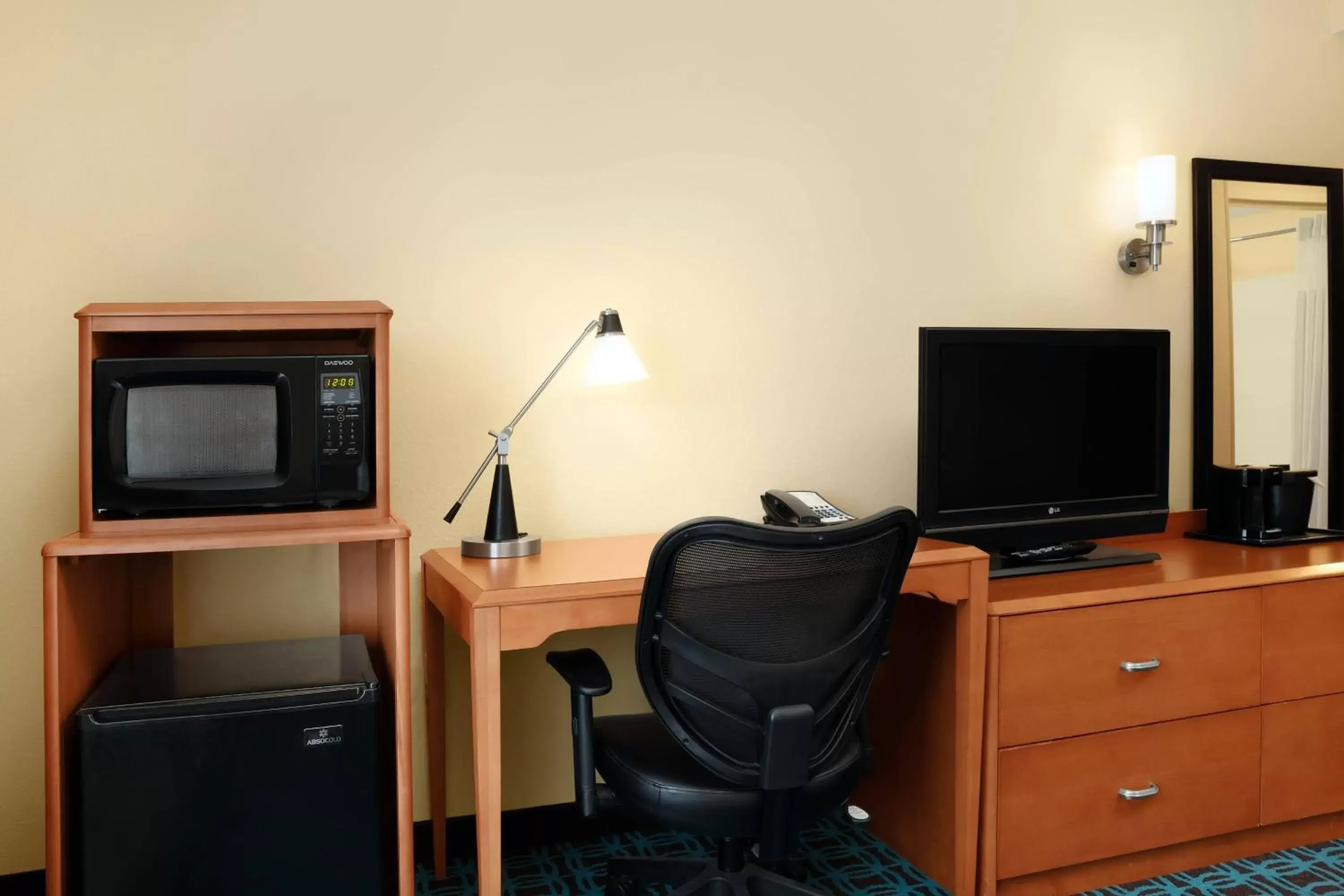 King Room in Fairfield Inn and Suites by Marriott Saint Augustine I-95 King Room in Fairfield Inn and Suites by Marriott Saint Augustine I-95