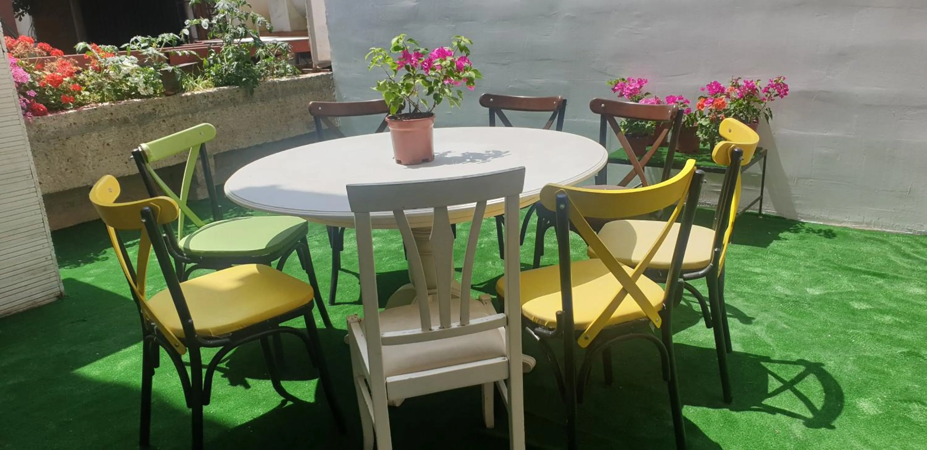 Patio in Paris Garden Hotel Istanbul