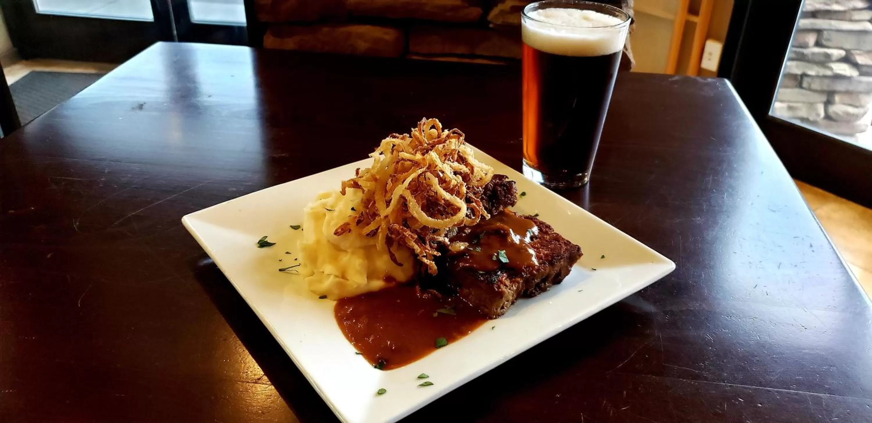 Food and drinks in Hyatt Place at The Hollywood Casino Pittsburgh South