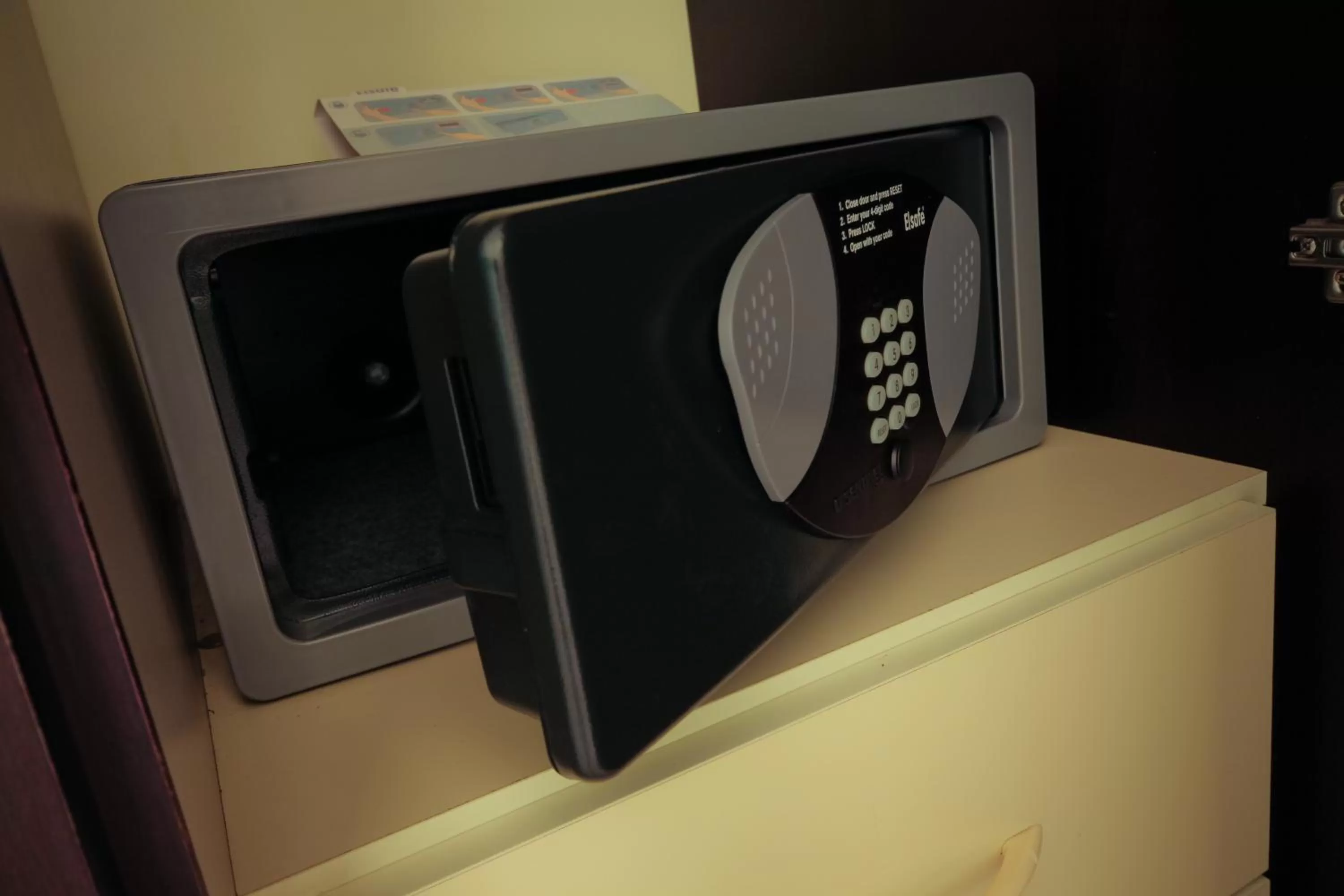 Area and facilities in Ocean Villas Hotel