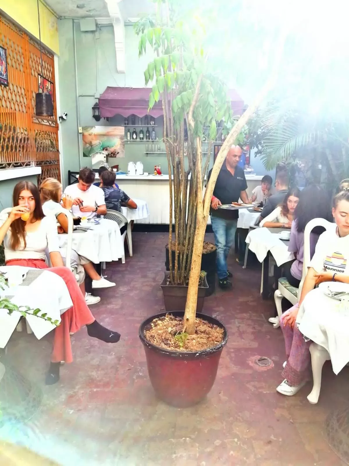 Staff in Hotel Class Colonial