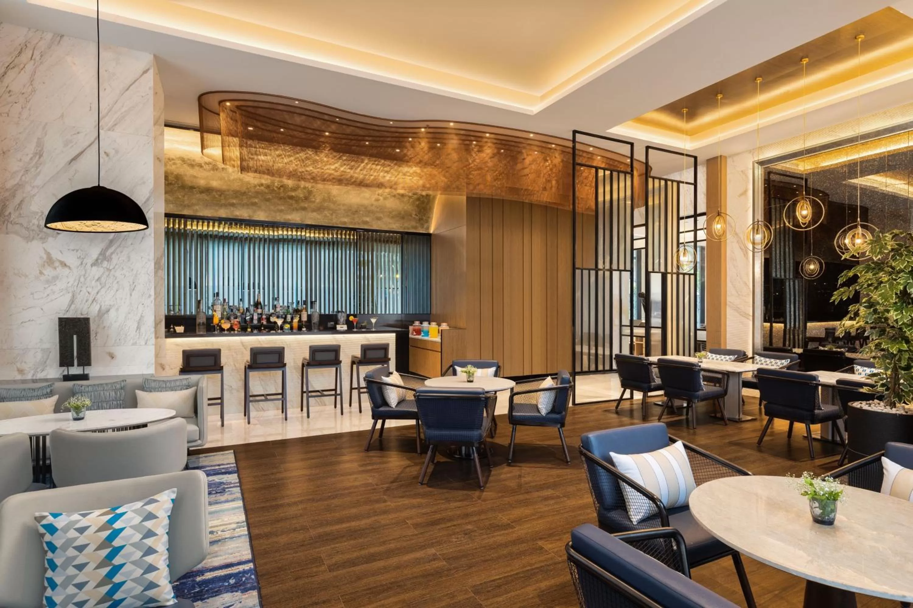 Lounge or bar in Fairfield by Marriott Mumbai International Airport