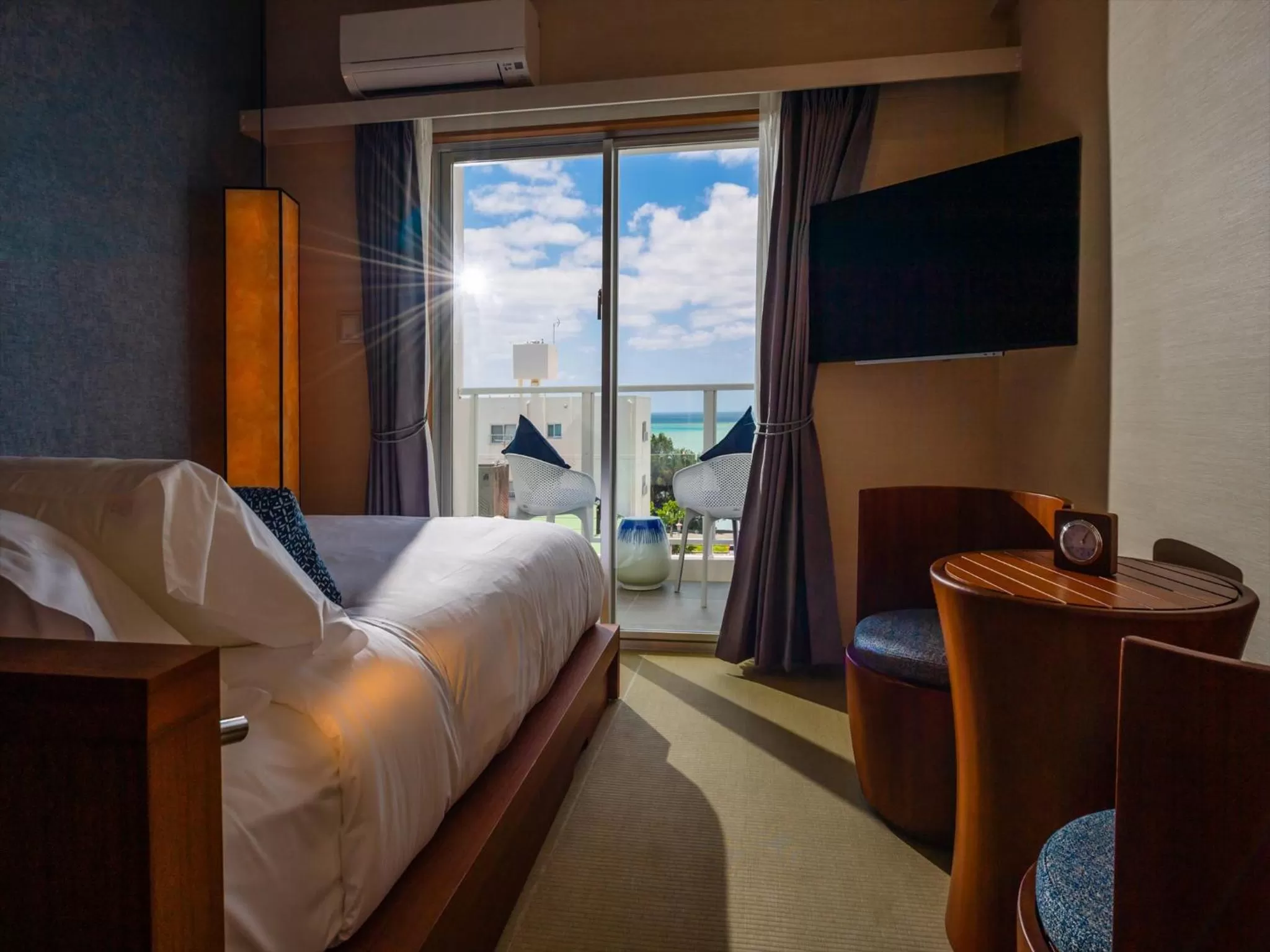 Bed in oile by DSH Resorts