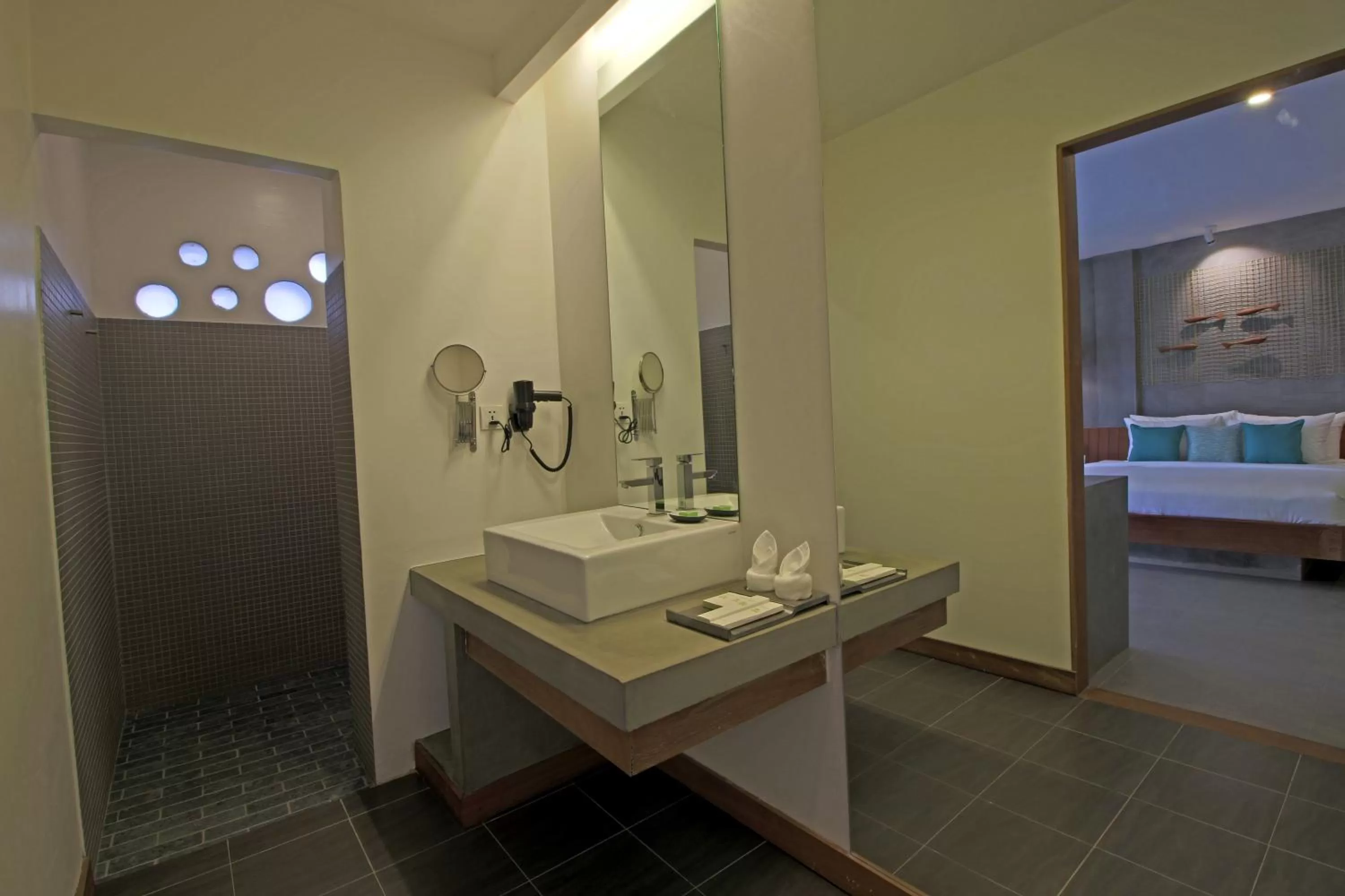 Shower in Riversoul Boutique