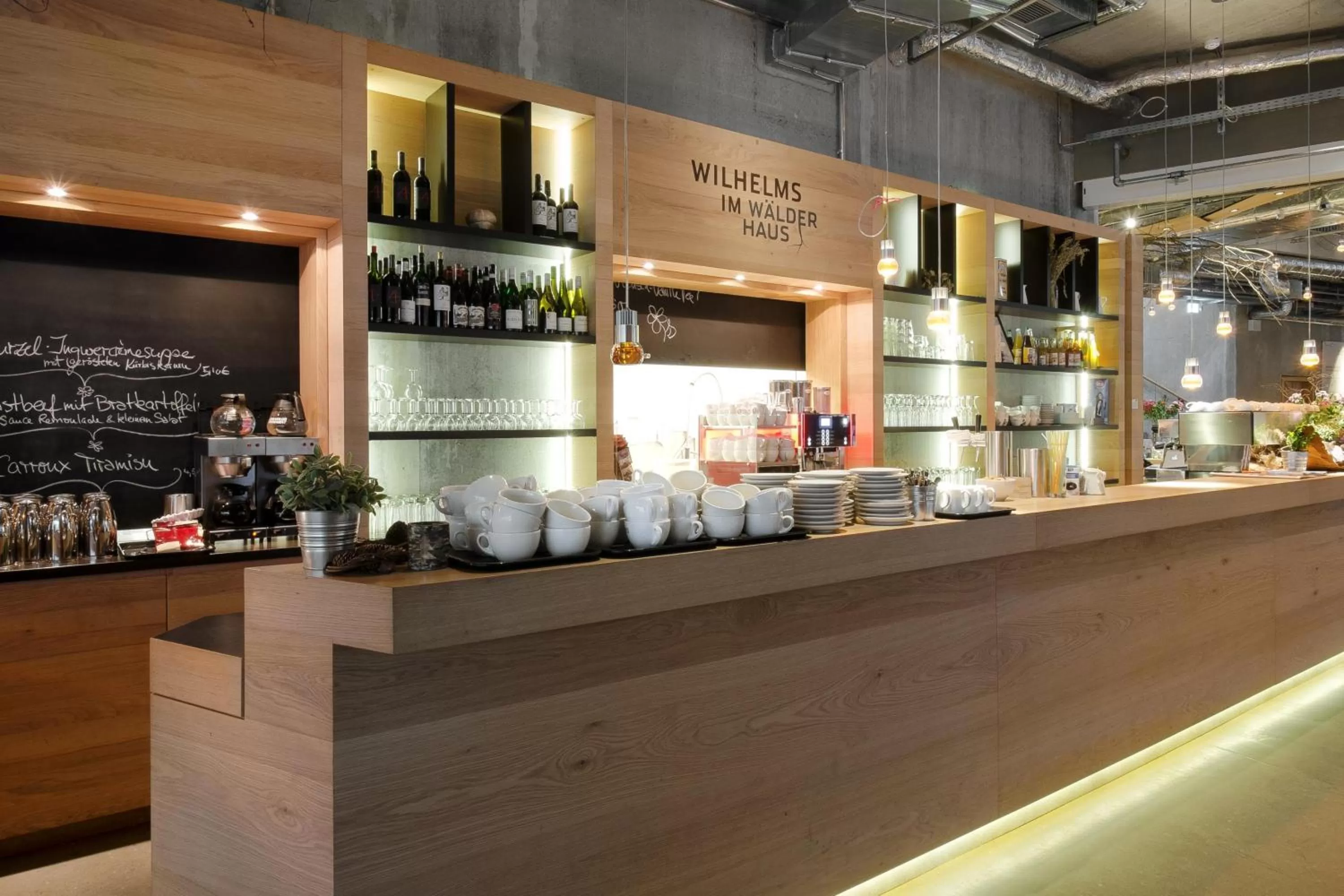 Restaurant/places to eat in Raphael Hotel Wälderhaus