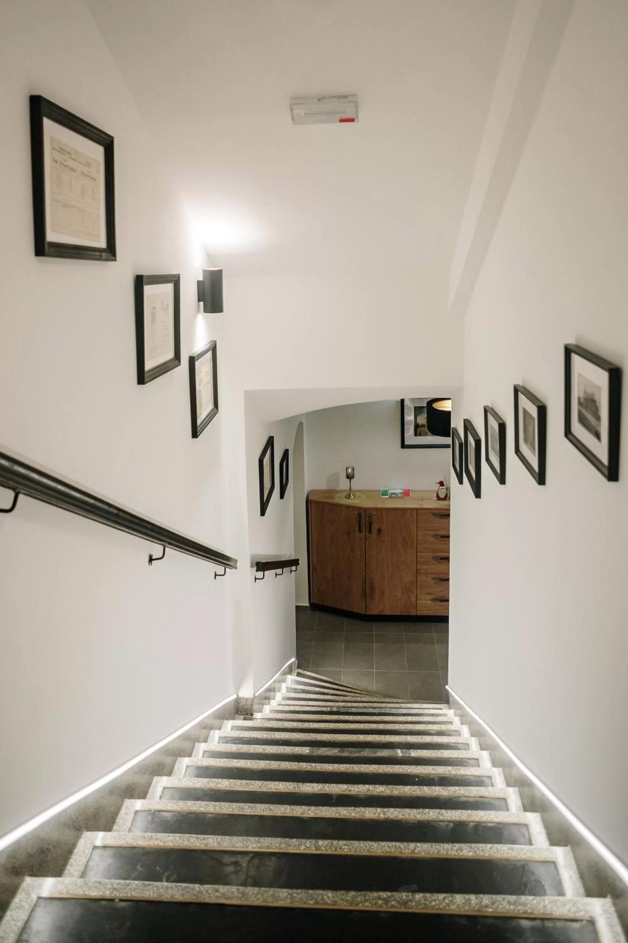 acessibility in Operna klet Ljubljana