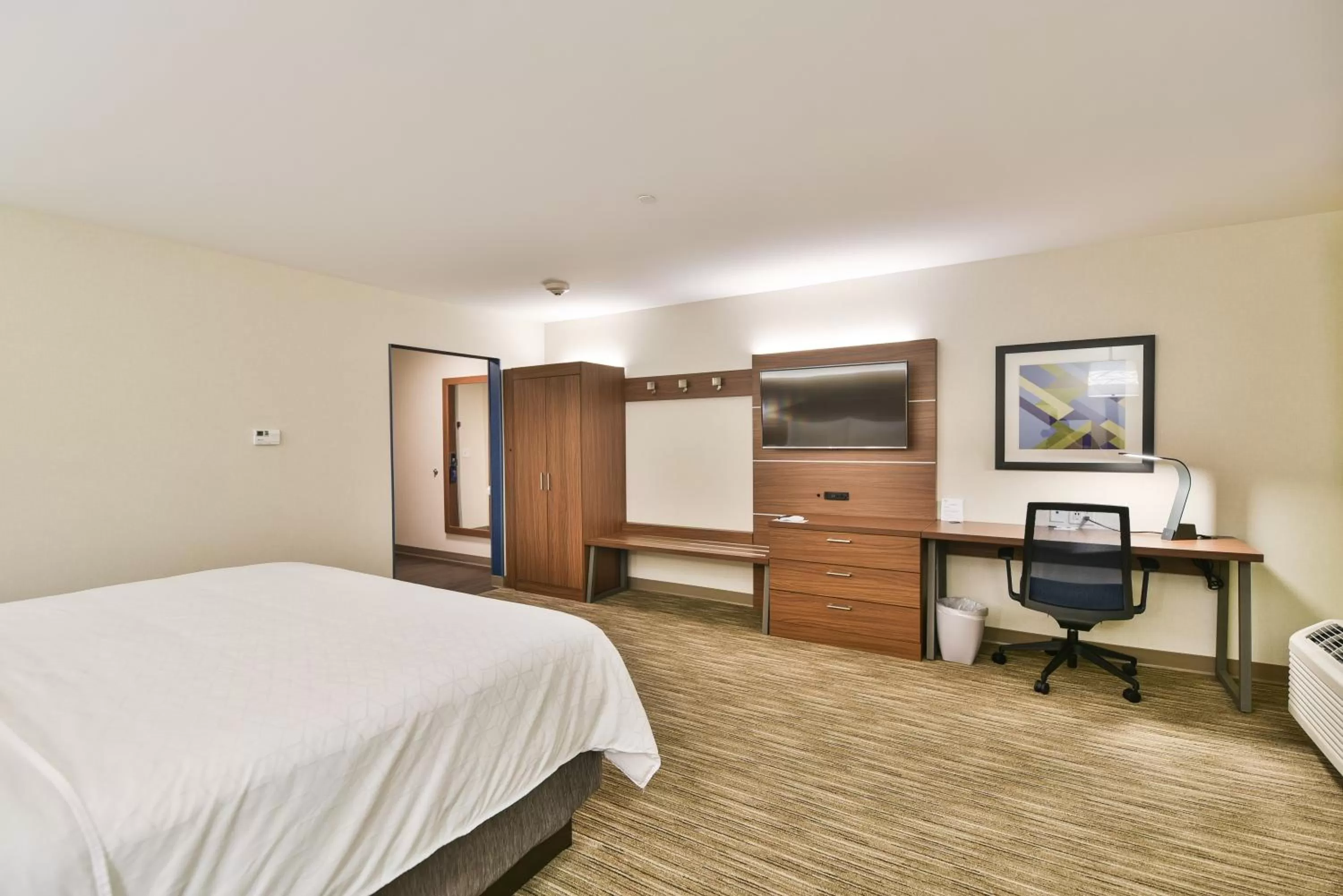 Photo of the whole room, Bed in Holiday Inn Express & Suites Lehi - Thanksgiving Point by IHG