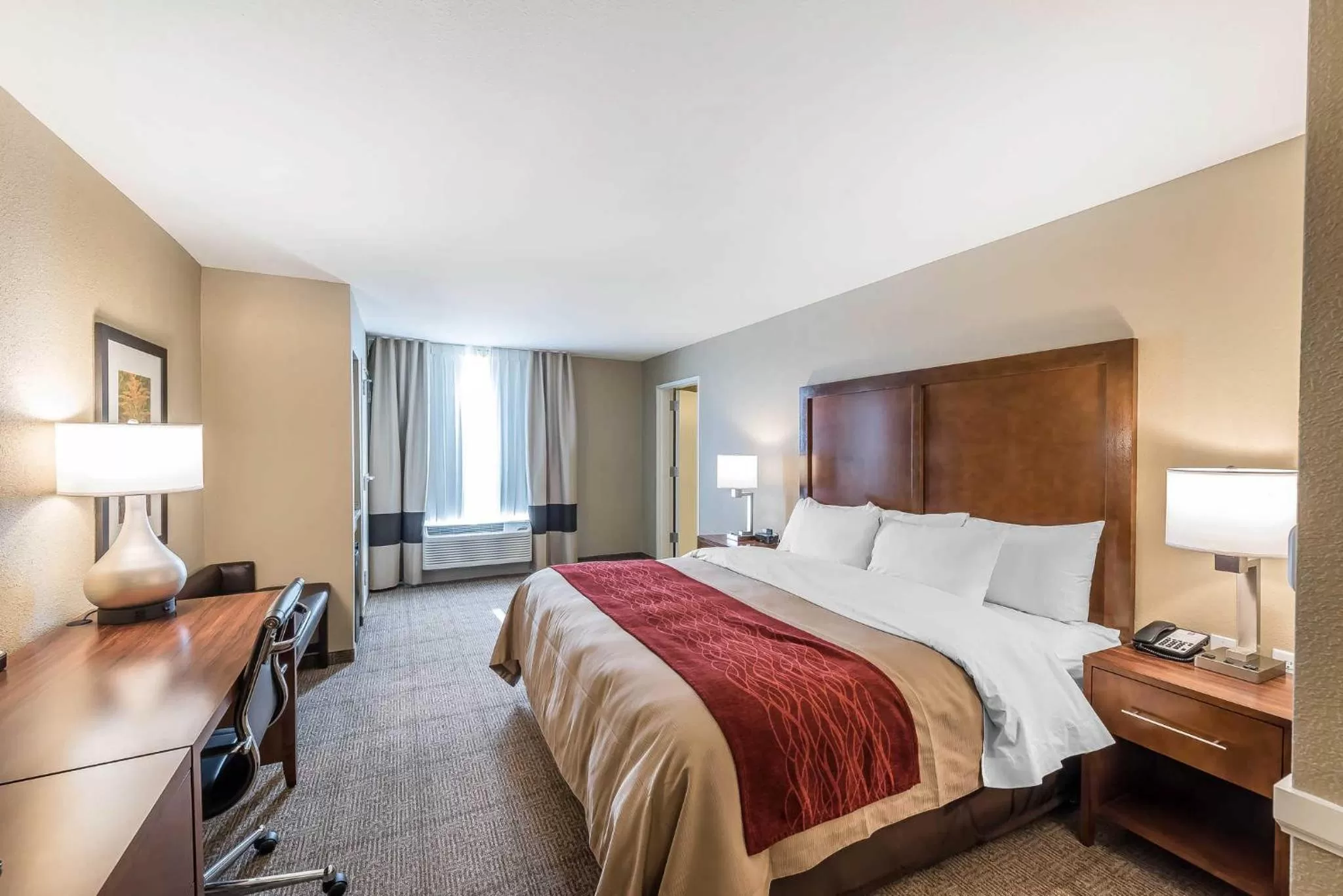 Property building, Bed in Comfort Inn & Suites Sidney I-80