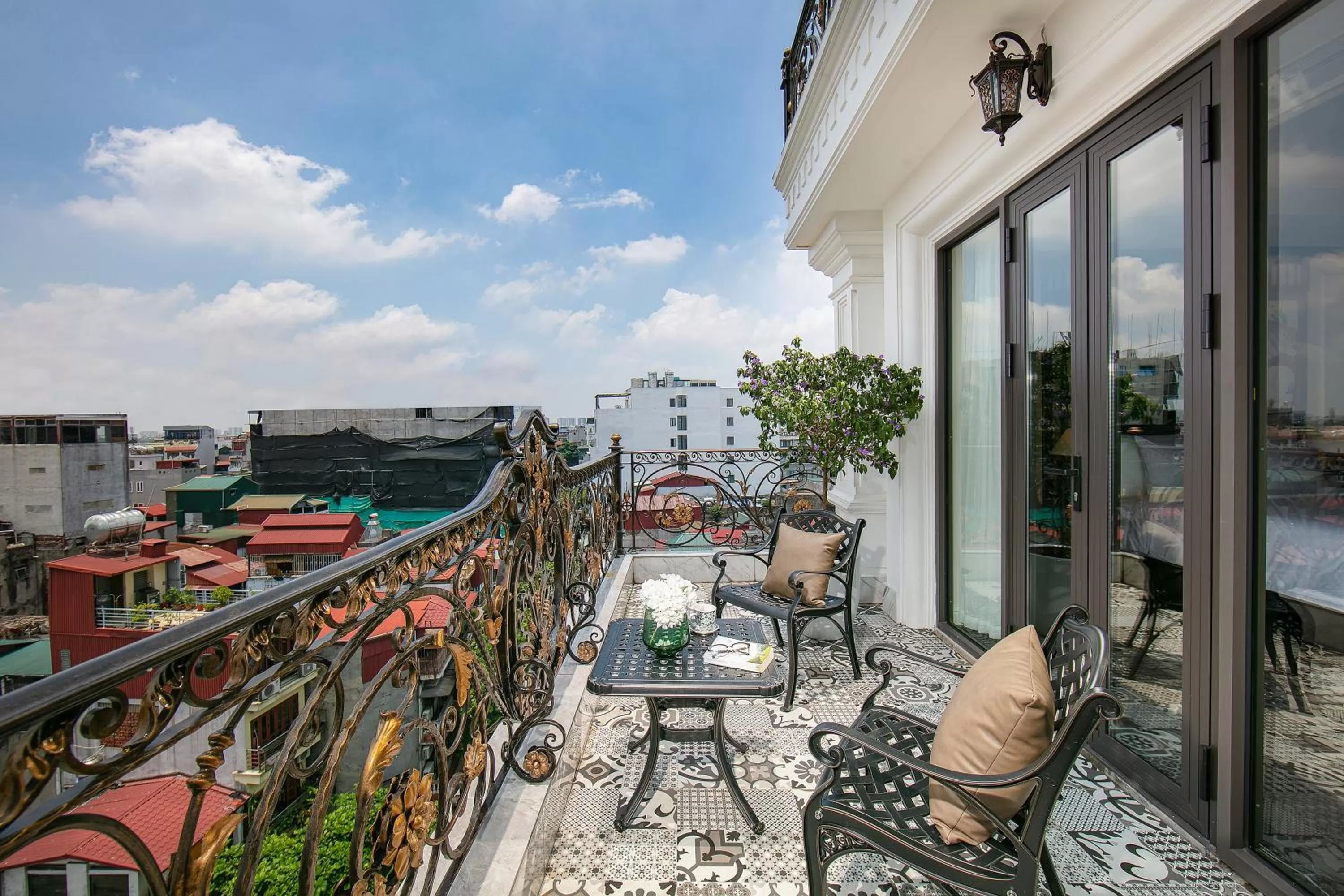 Balcony/Terrace in Amira Hotel Hanoi