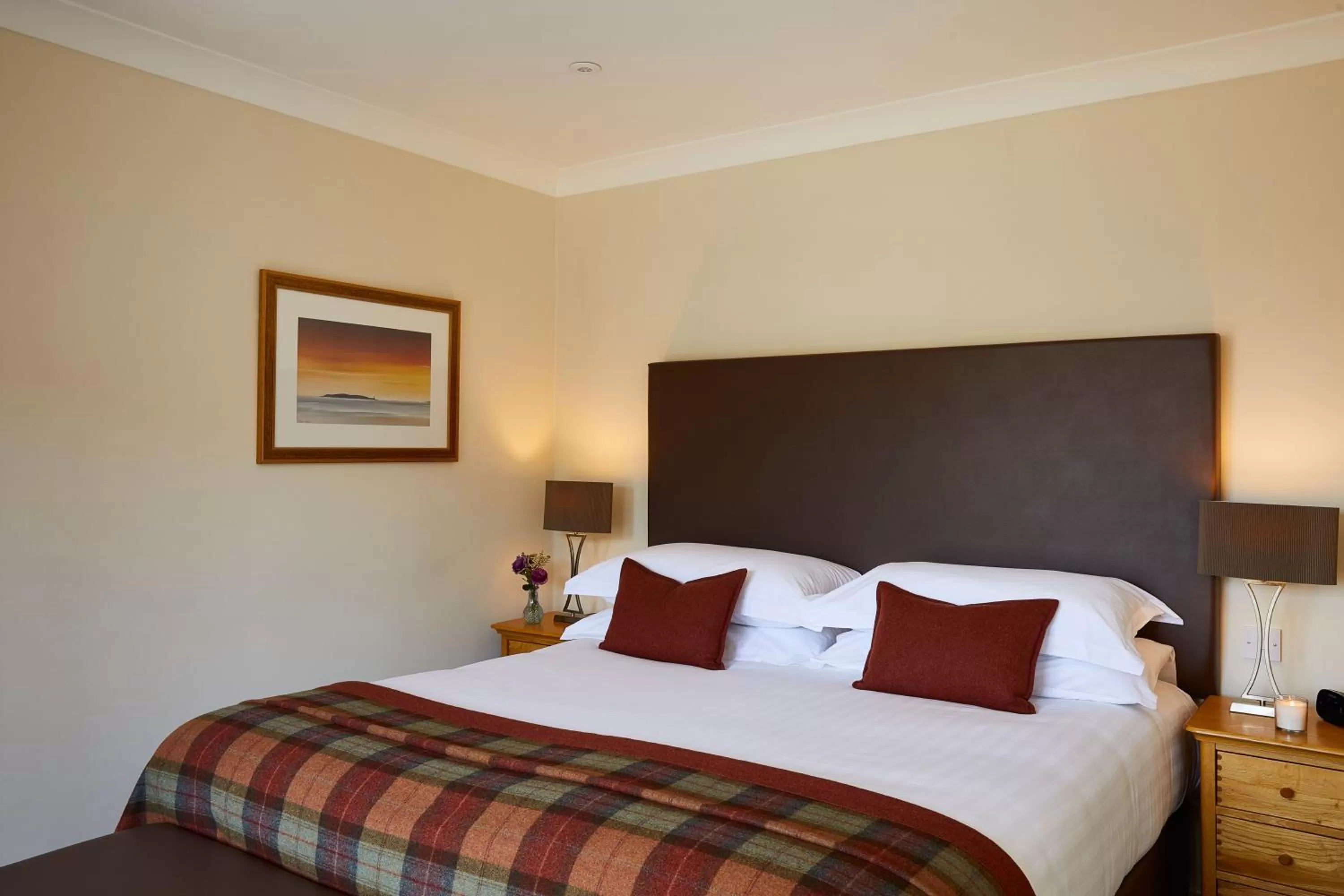 Bed in Macdonald Elmers Court Resort