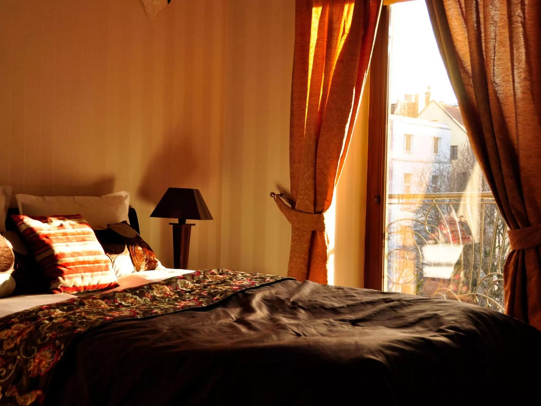 Bed in SleepWalker Boutique Suites