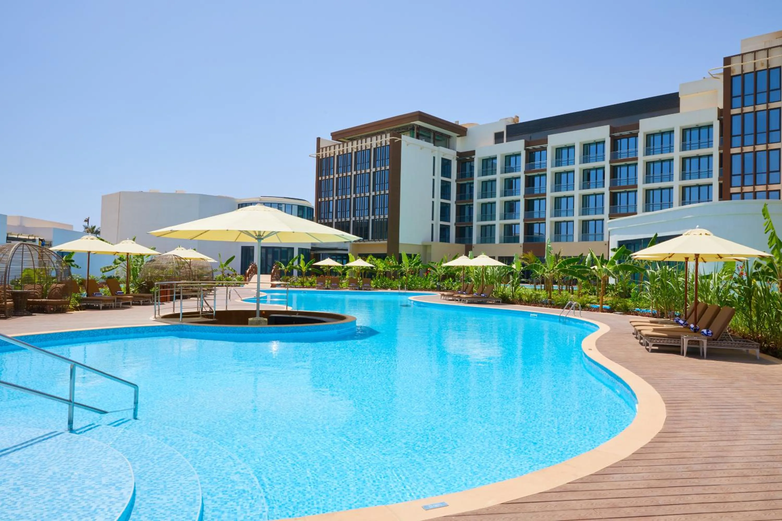 Swimming pool in Millennium Resort Salalah