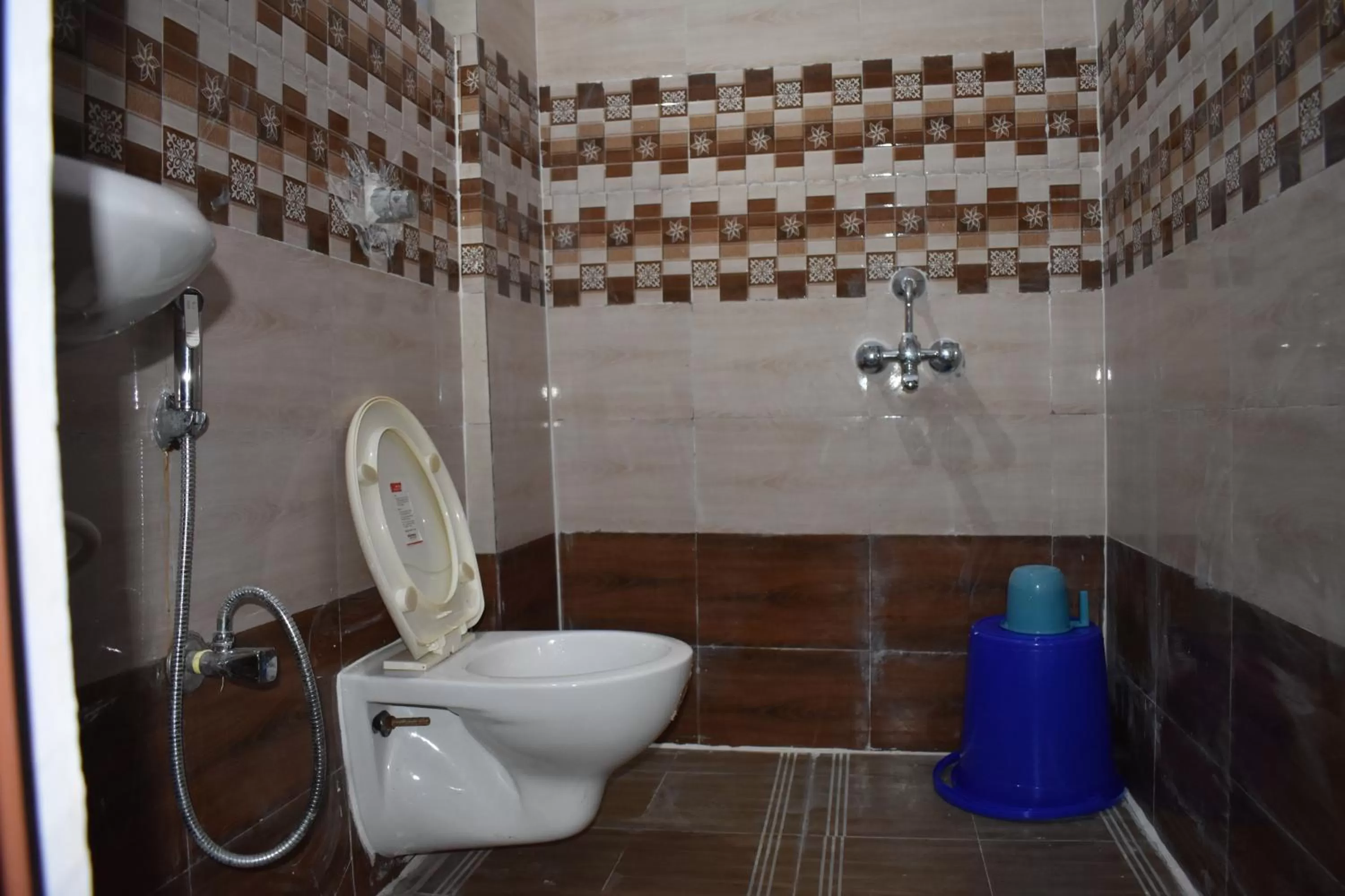 Bathroom in HOTEL PURI GREENS