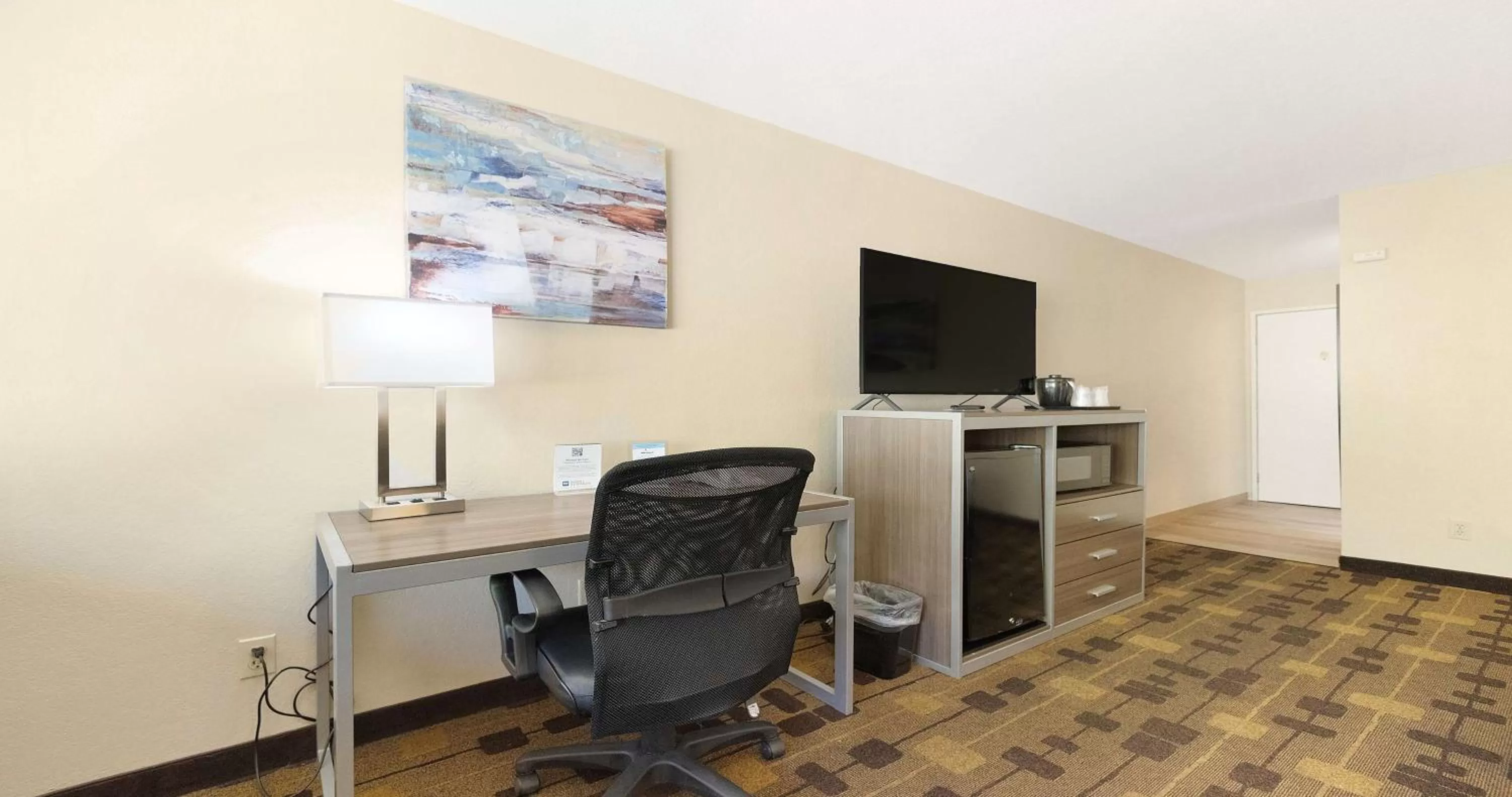 Bedroom in Best Western Amador Inn
